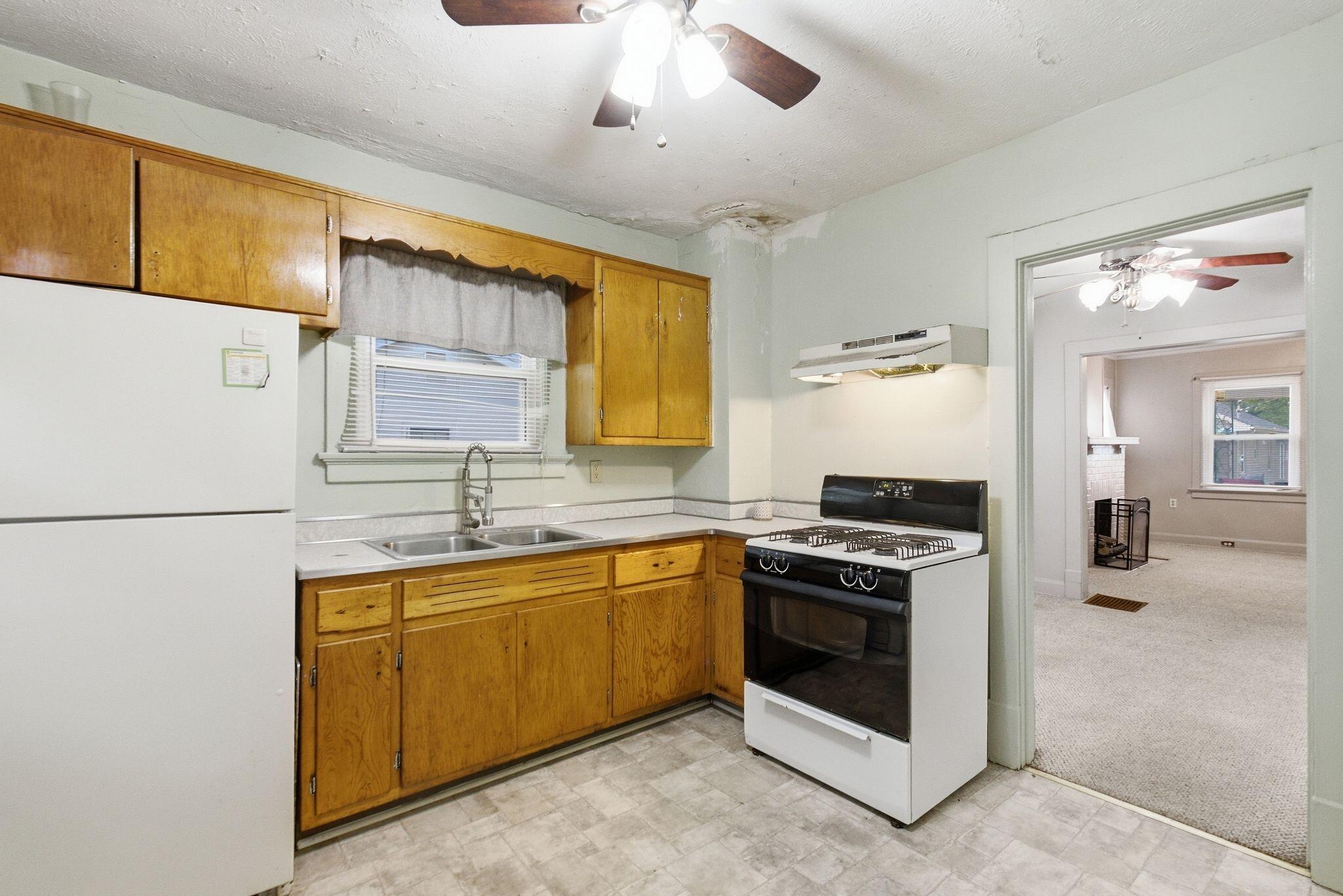 452 Lindberg Drive Property Photo 12