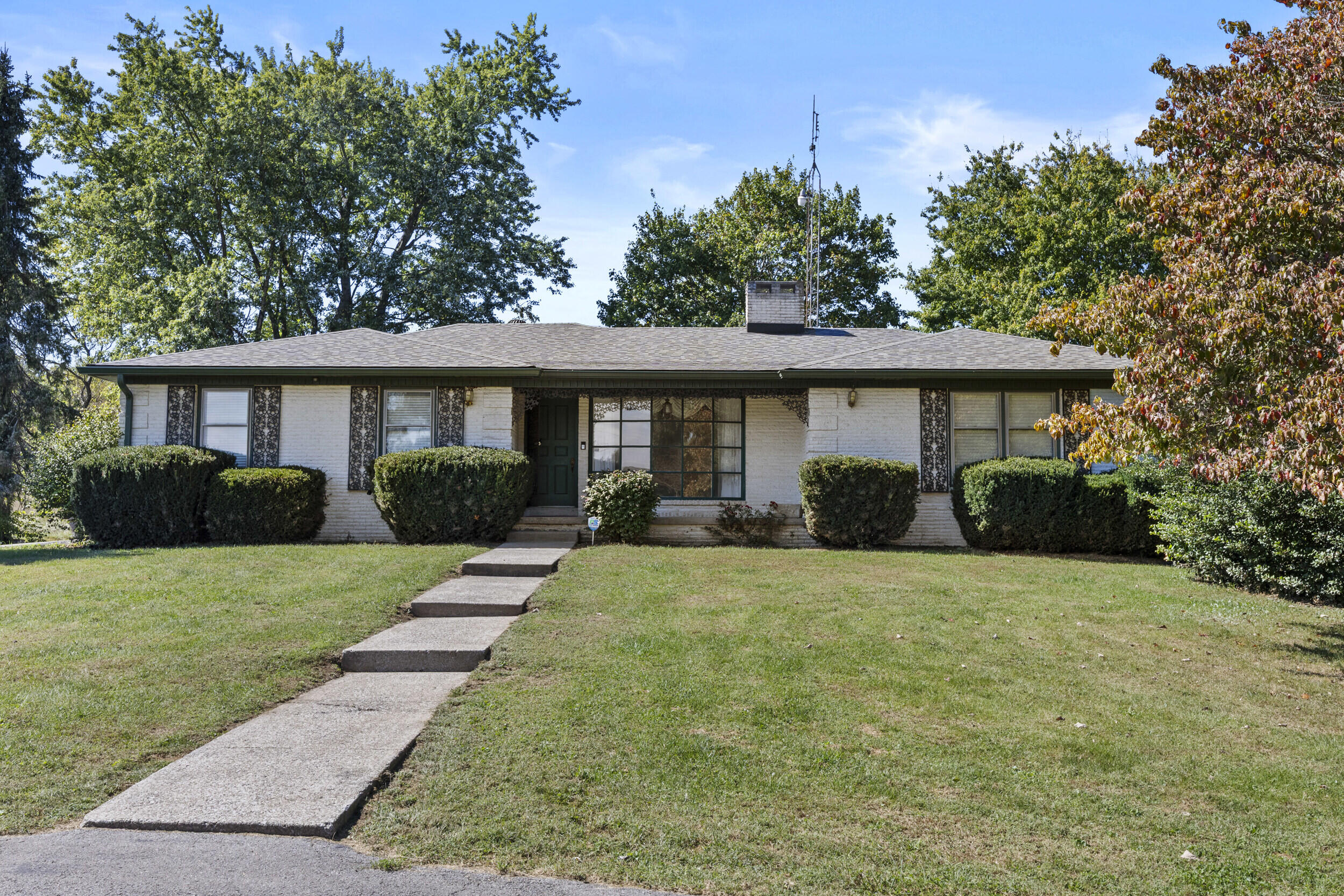 5700 Sulphur Well Road Property Photo 2
