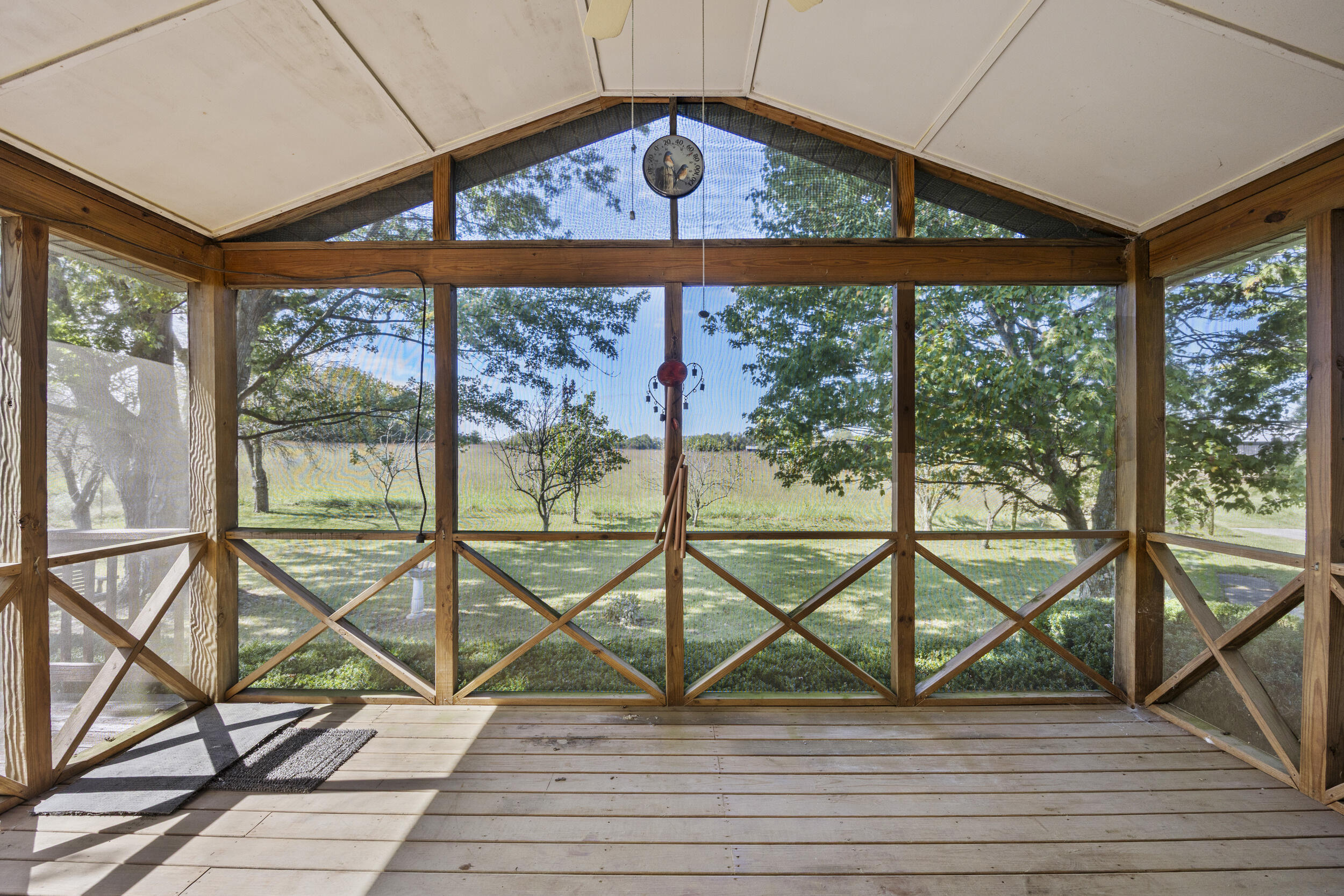 5700 Sulphur Well Road Property Photo 11