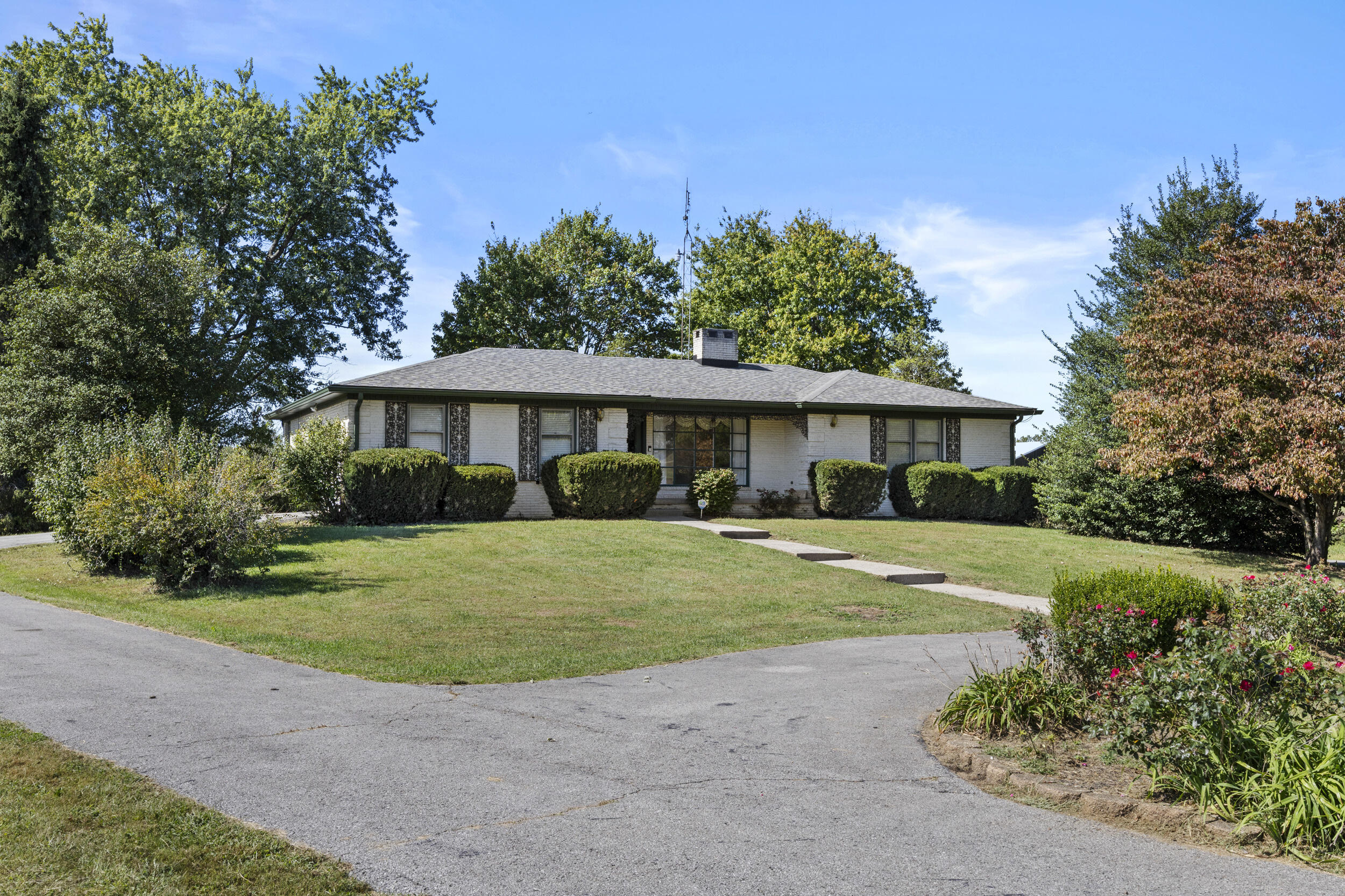 5700 Sulphur Well Road Property Photo 16