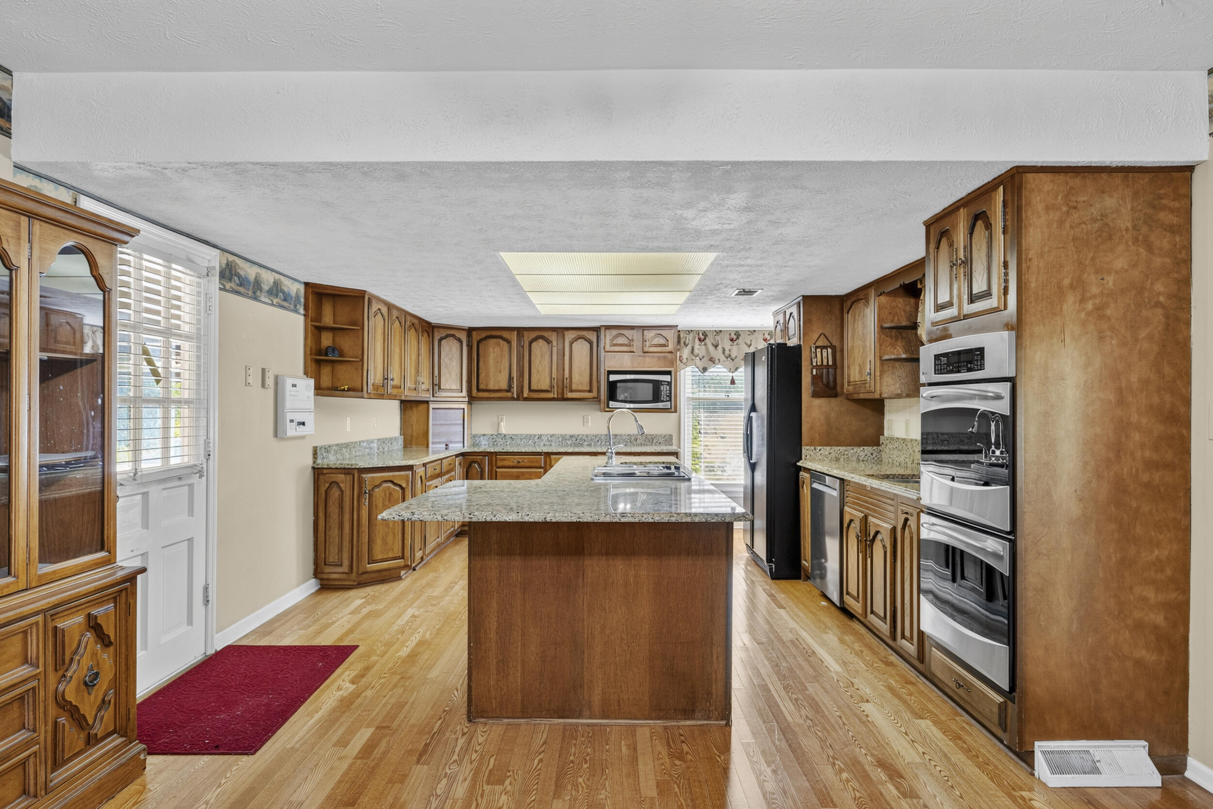 5700 Sulphur Well Road Property Photo 28