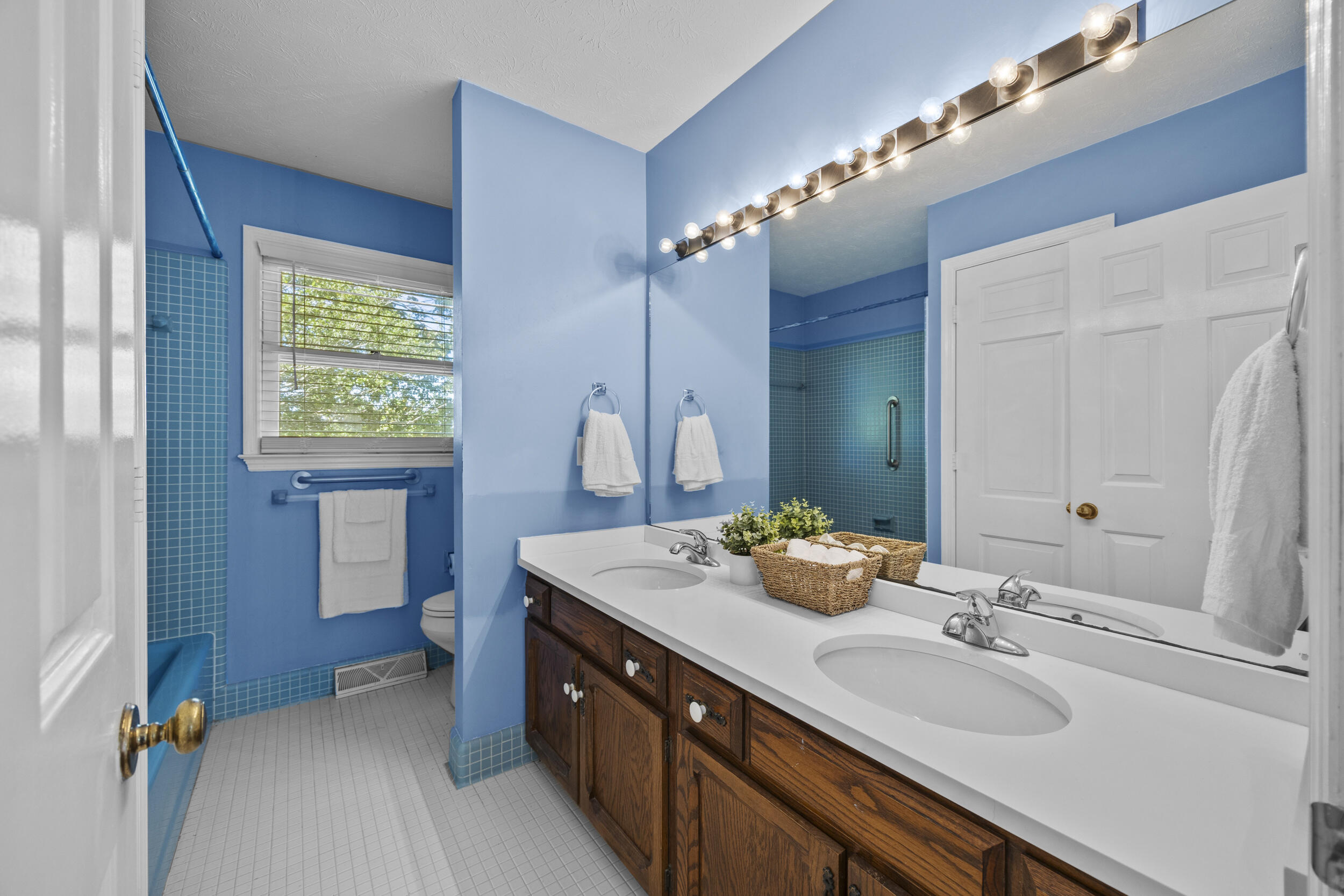 5700 Sulphur Well Road Property Photo 38