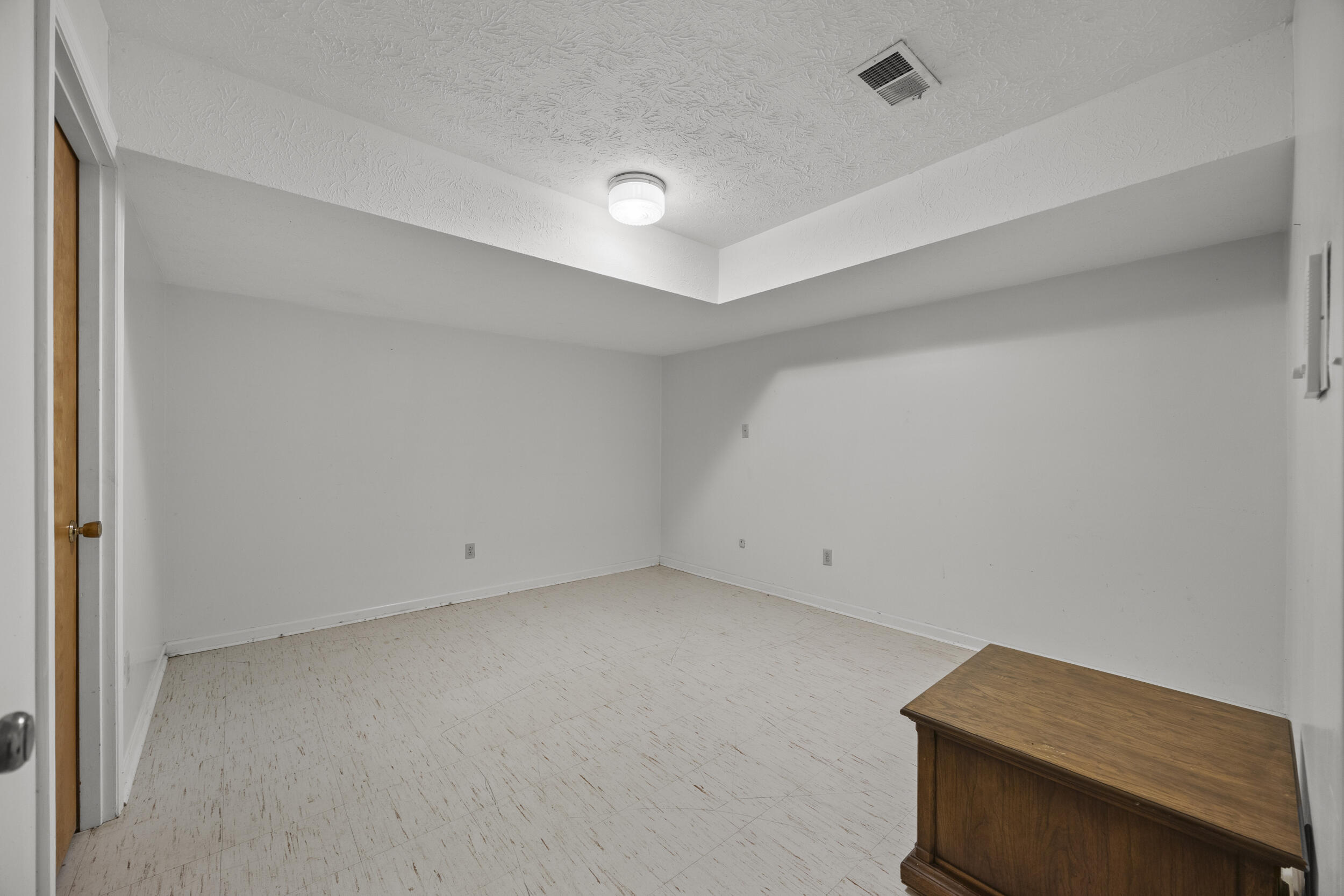5700 Sulphur Well Road Property Photo 60