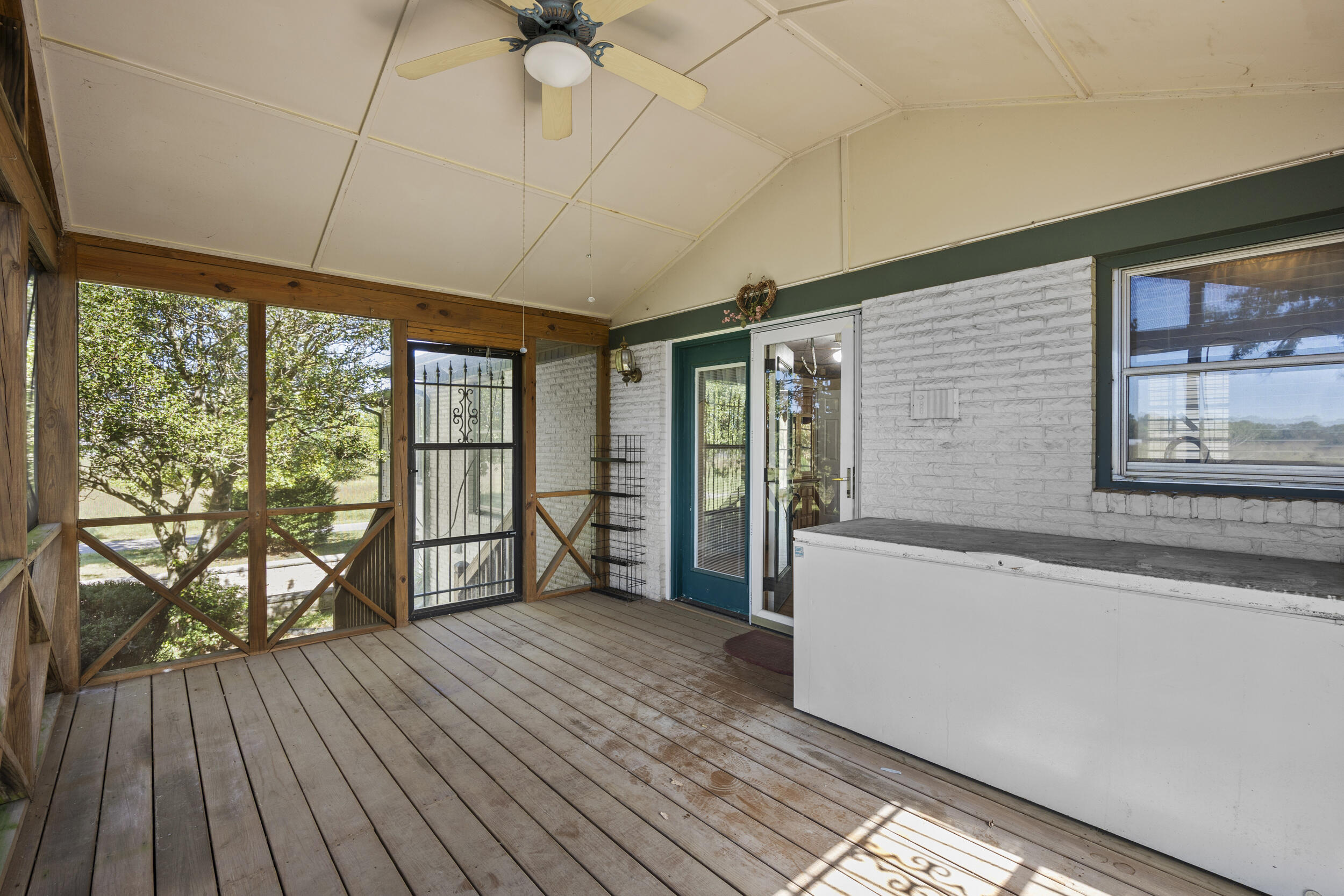 5700 Sulphur Well Road Property Photo 68