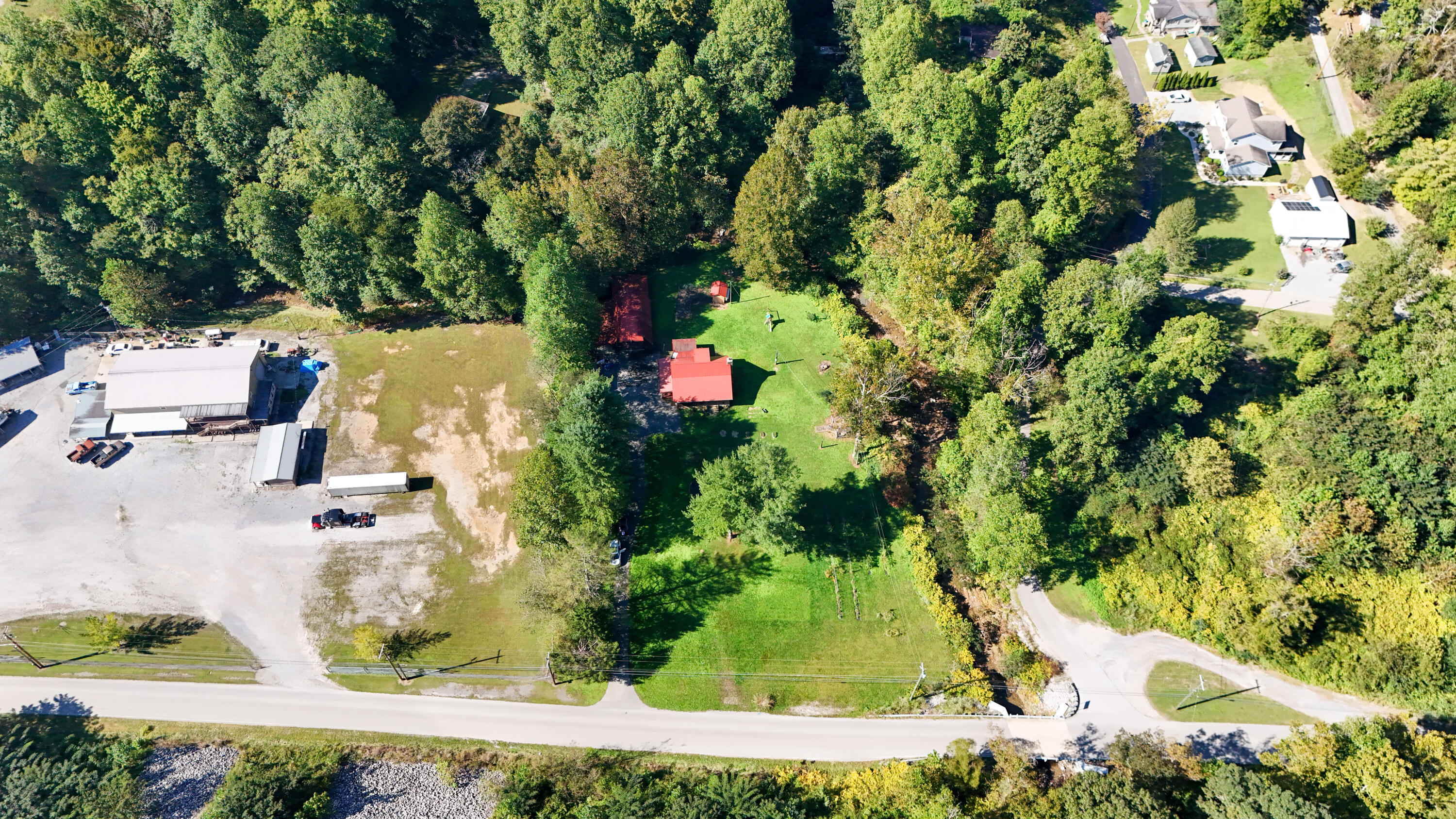 728 Ewing Creek Road Property Photo 2