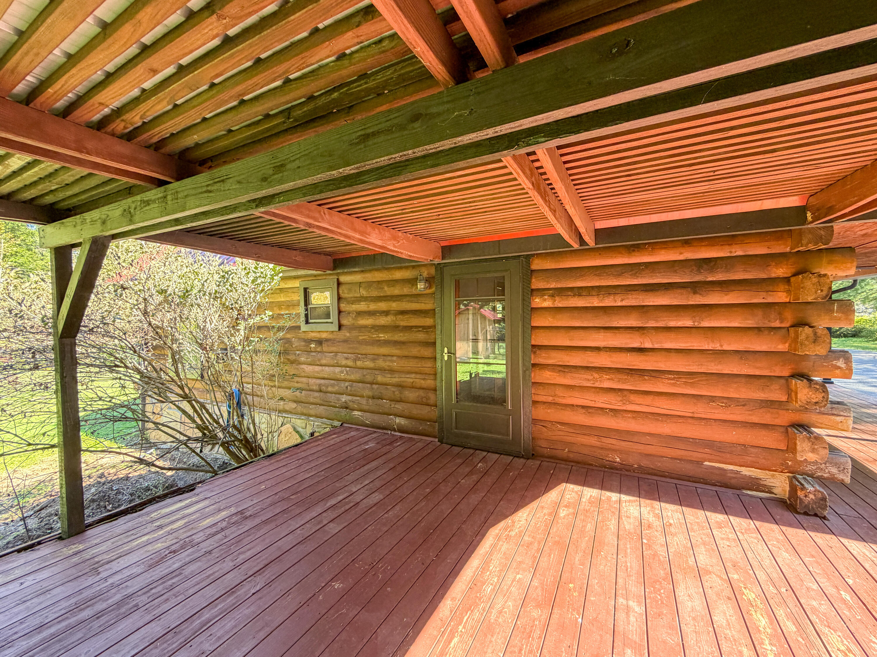 728 Ewing Creek Road Property Photo 5