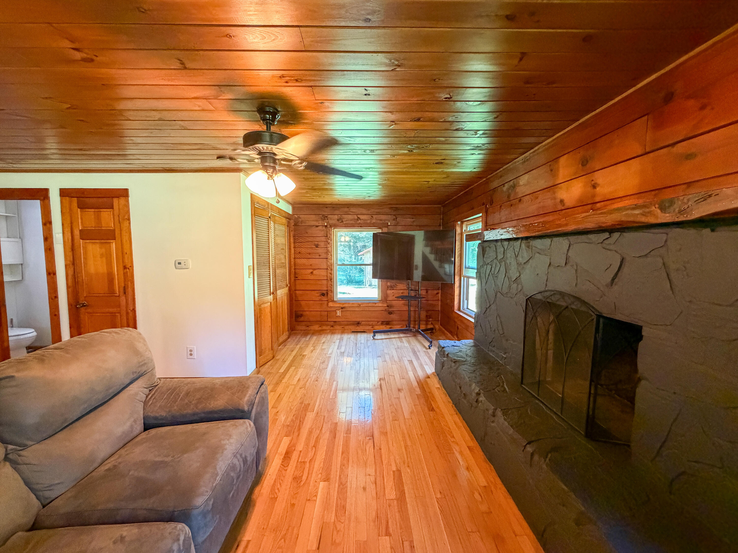 728 Ewing Creek Road Property Photo 14