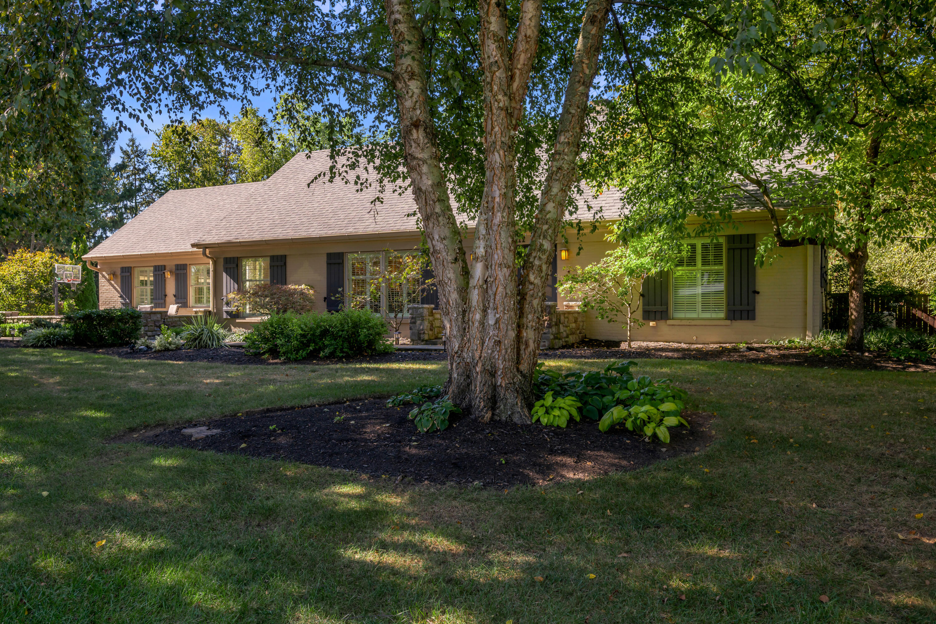 712 Burkshire Drive Property Photo 3