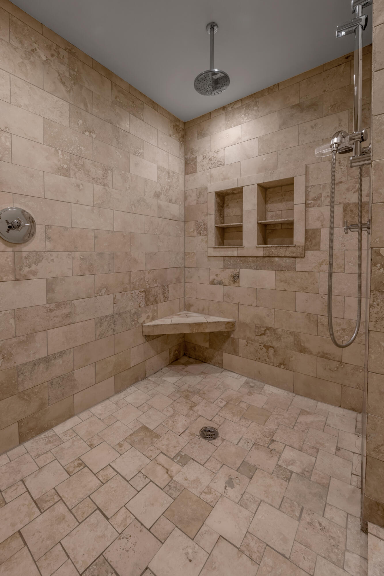 712 Burkshire Drive Property Photo 60