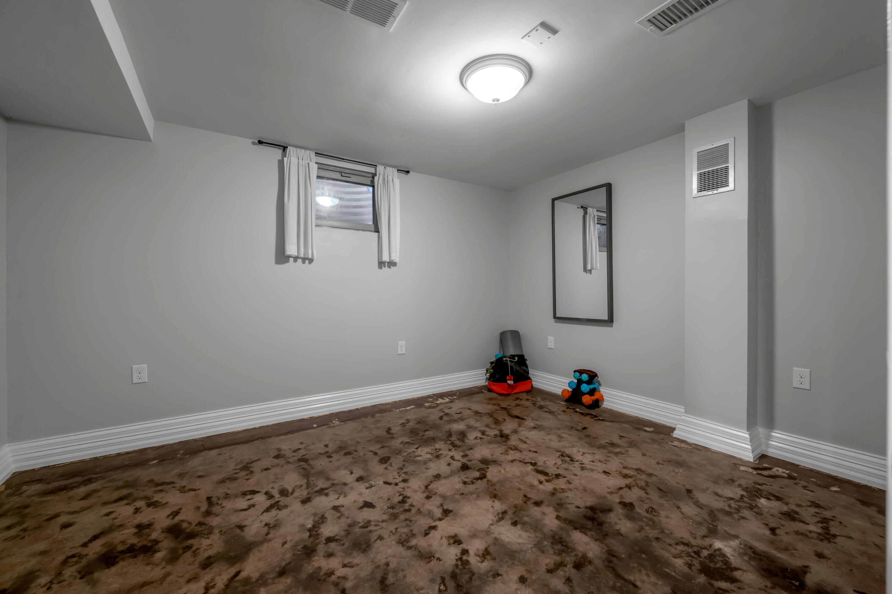 712 Burkshire Drive Property Photo 83