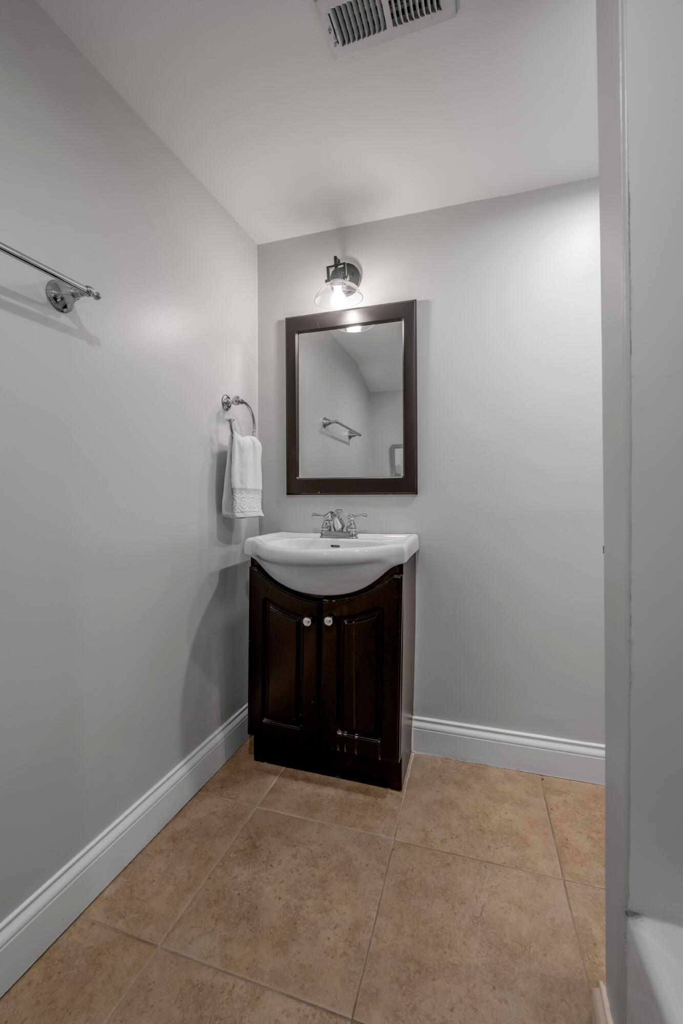 712 Burkshire Drive Property Photo 89