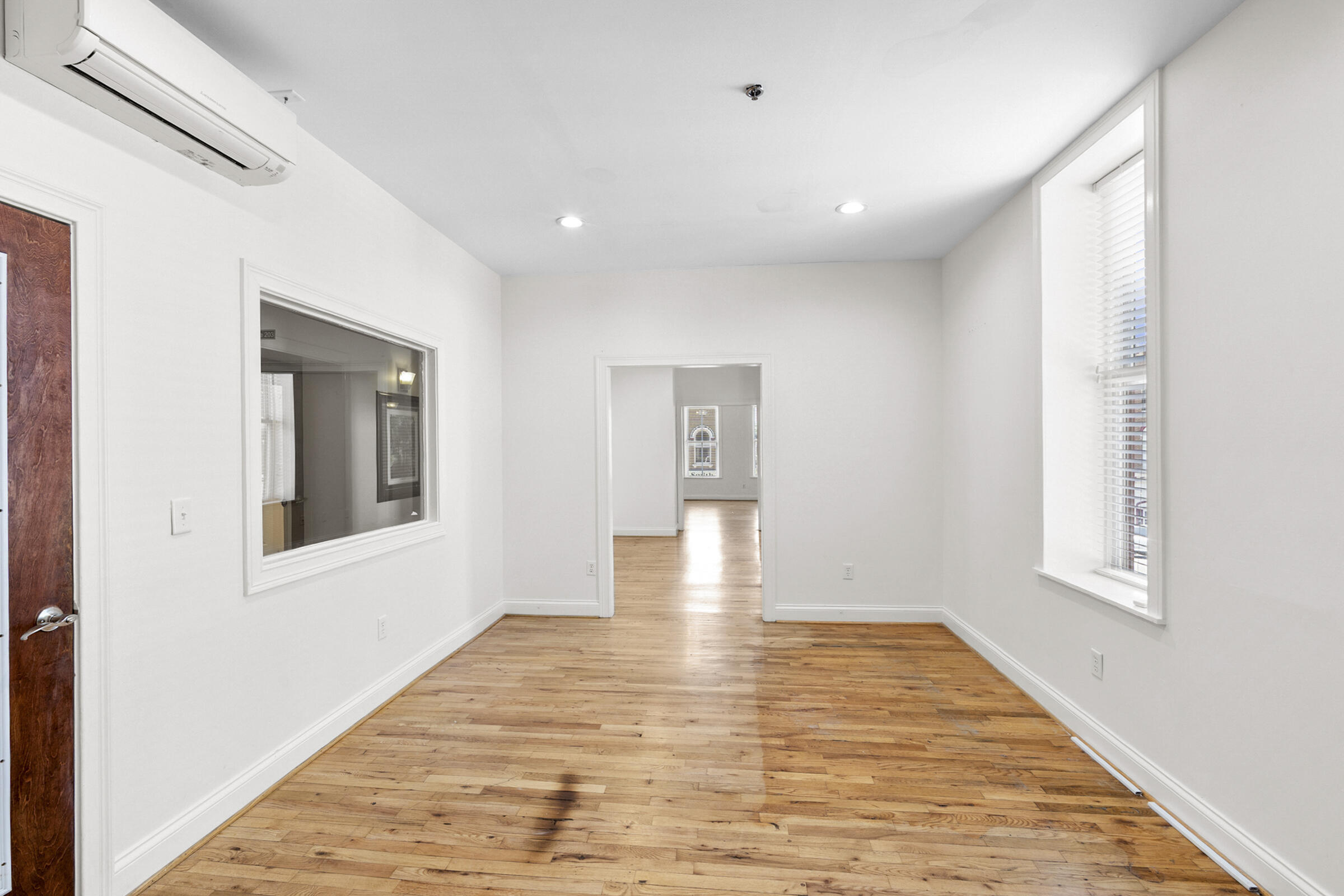 135 E Main Street 205-207 Property Photo 33