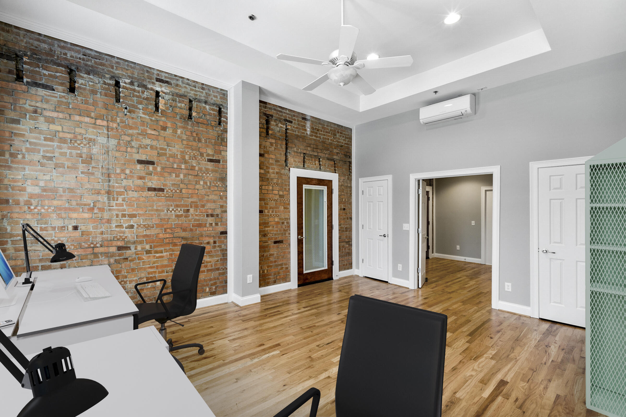 135 E Main Street 201-202 Property Photo 2