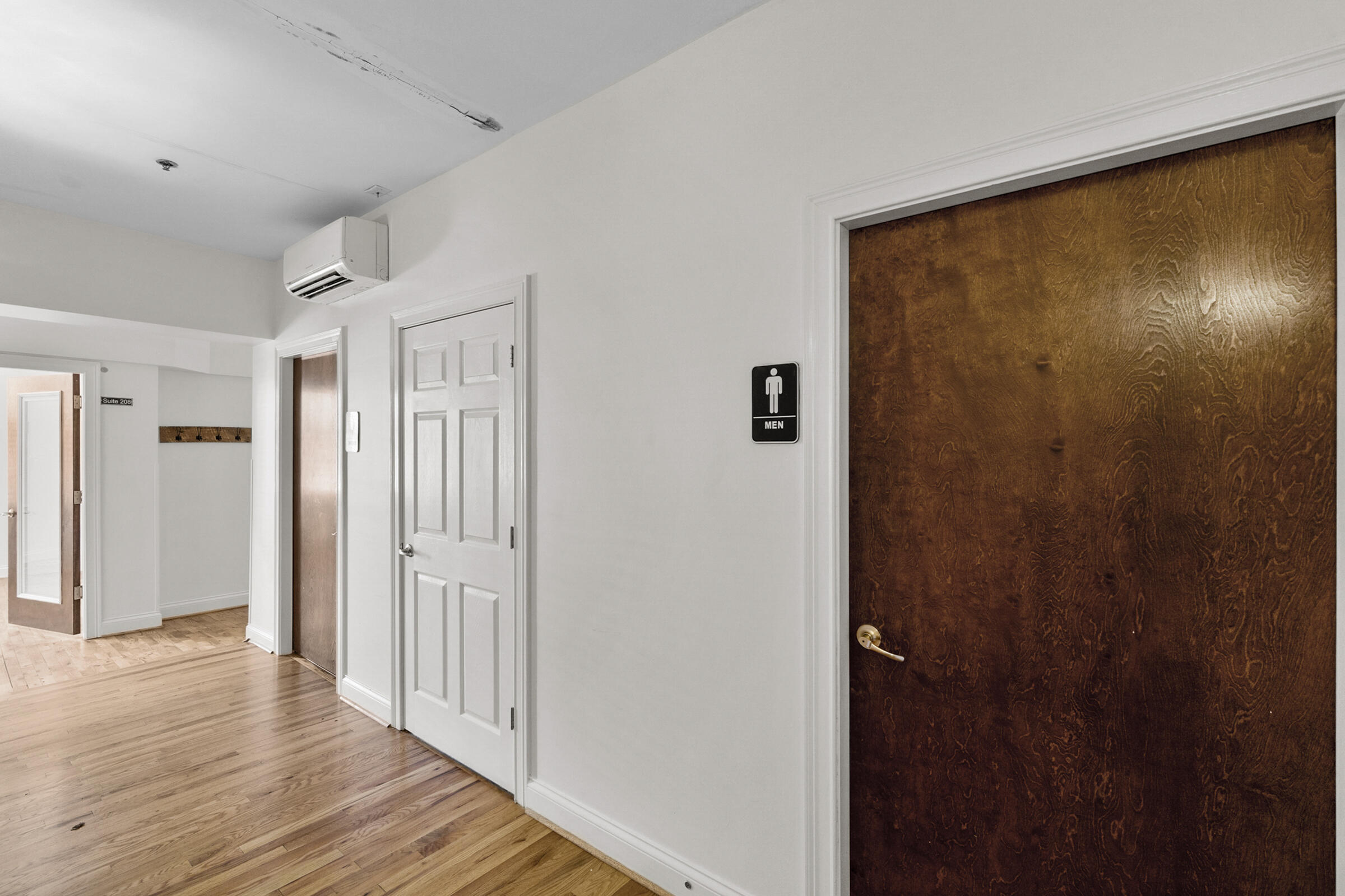 135 E Main Street 201-202 Property Photo 15