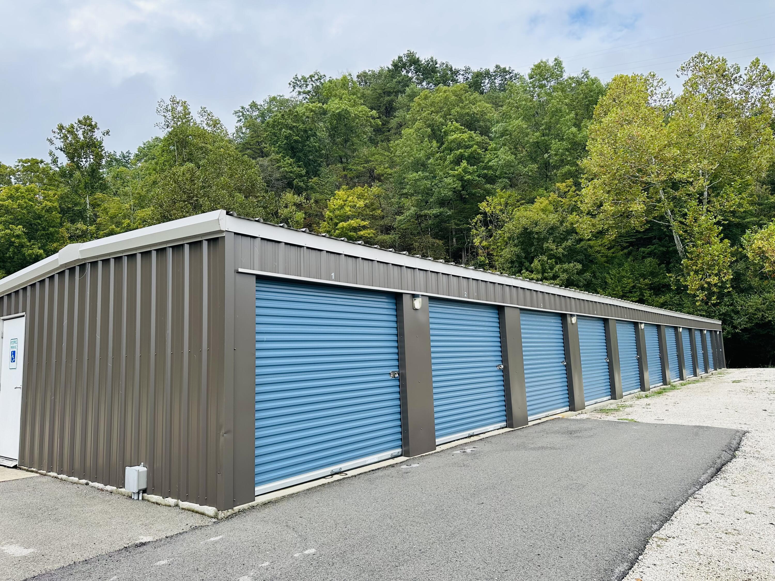 2172 Us-60 Property Photo 4