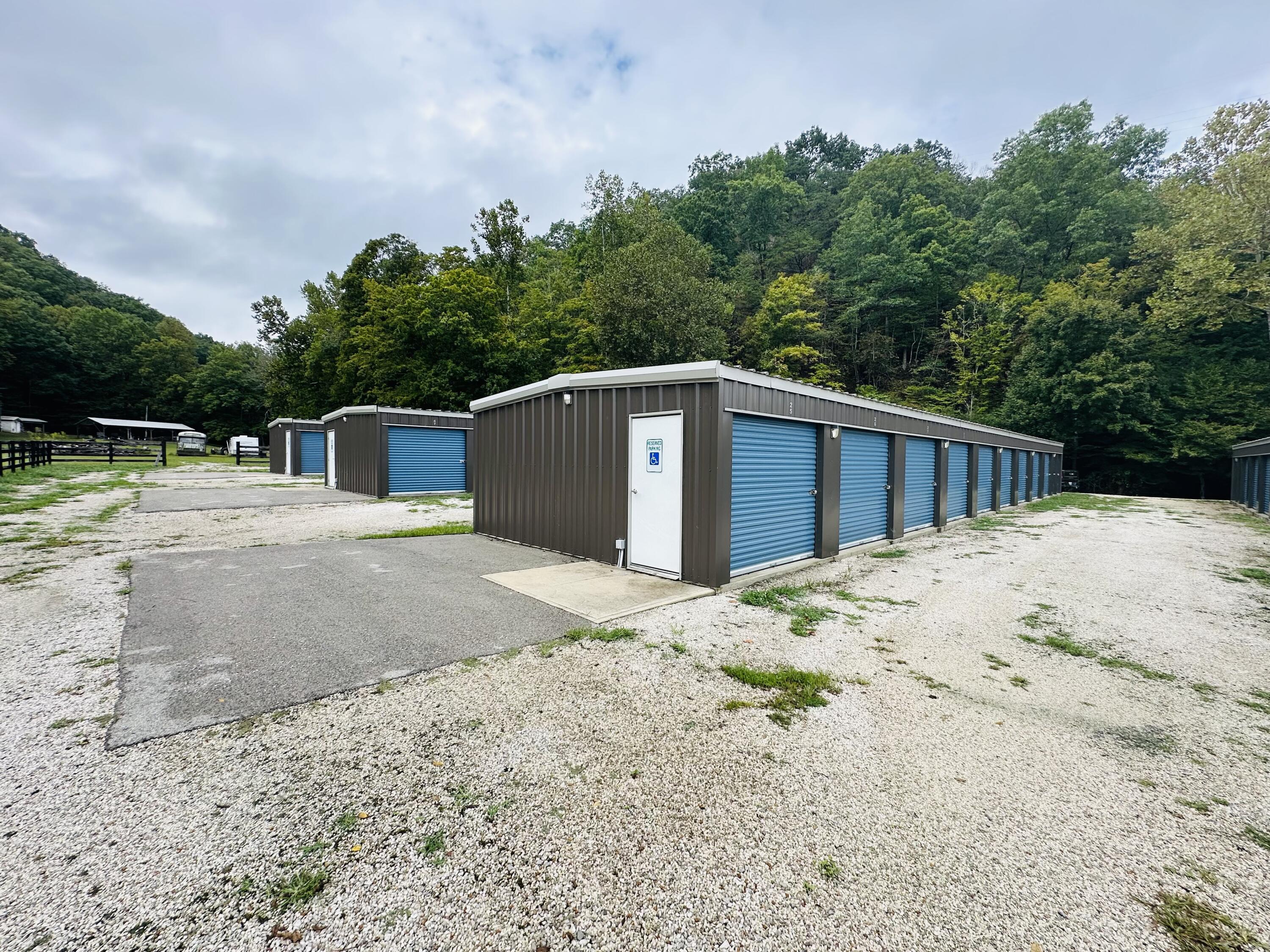 2172 Us-60 Property Photo 6