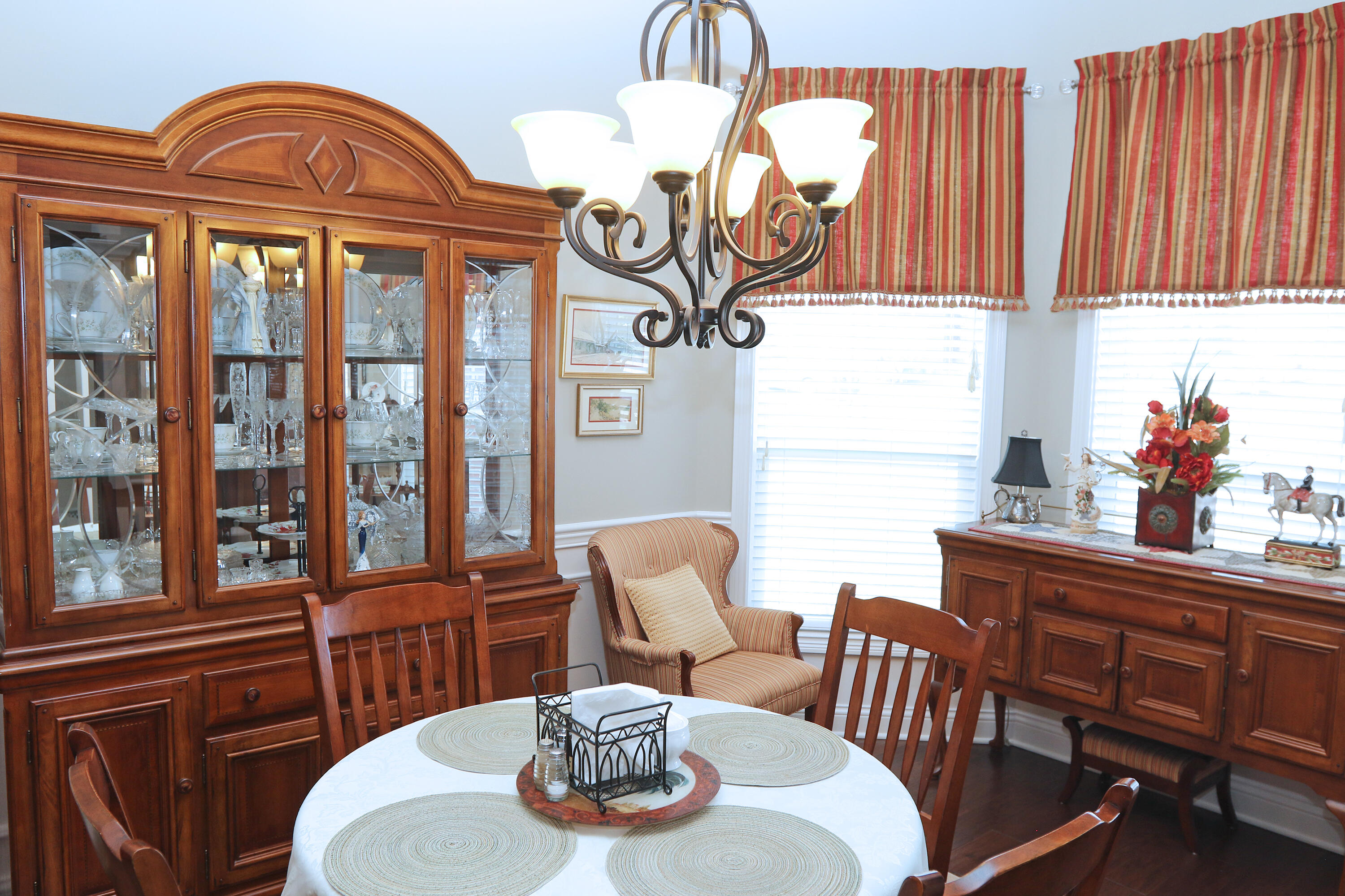 222 Ikebana Drive Property Photo 6