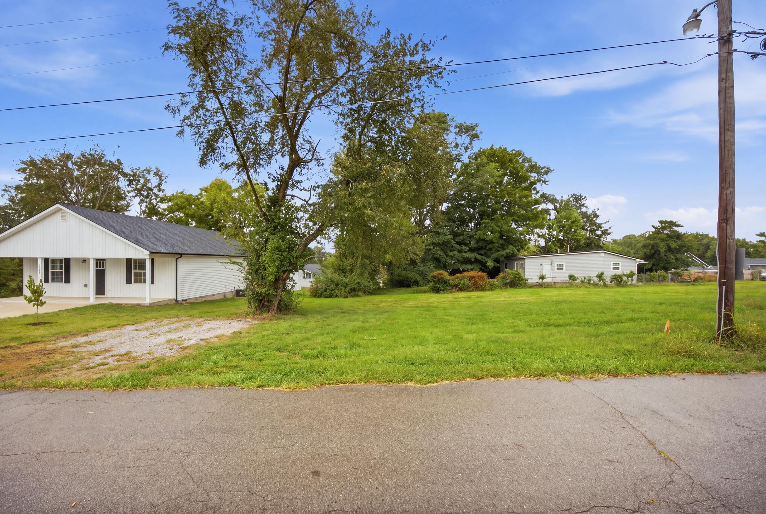 1228 Squires Alley Property Photo 1