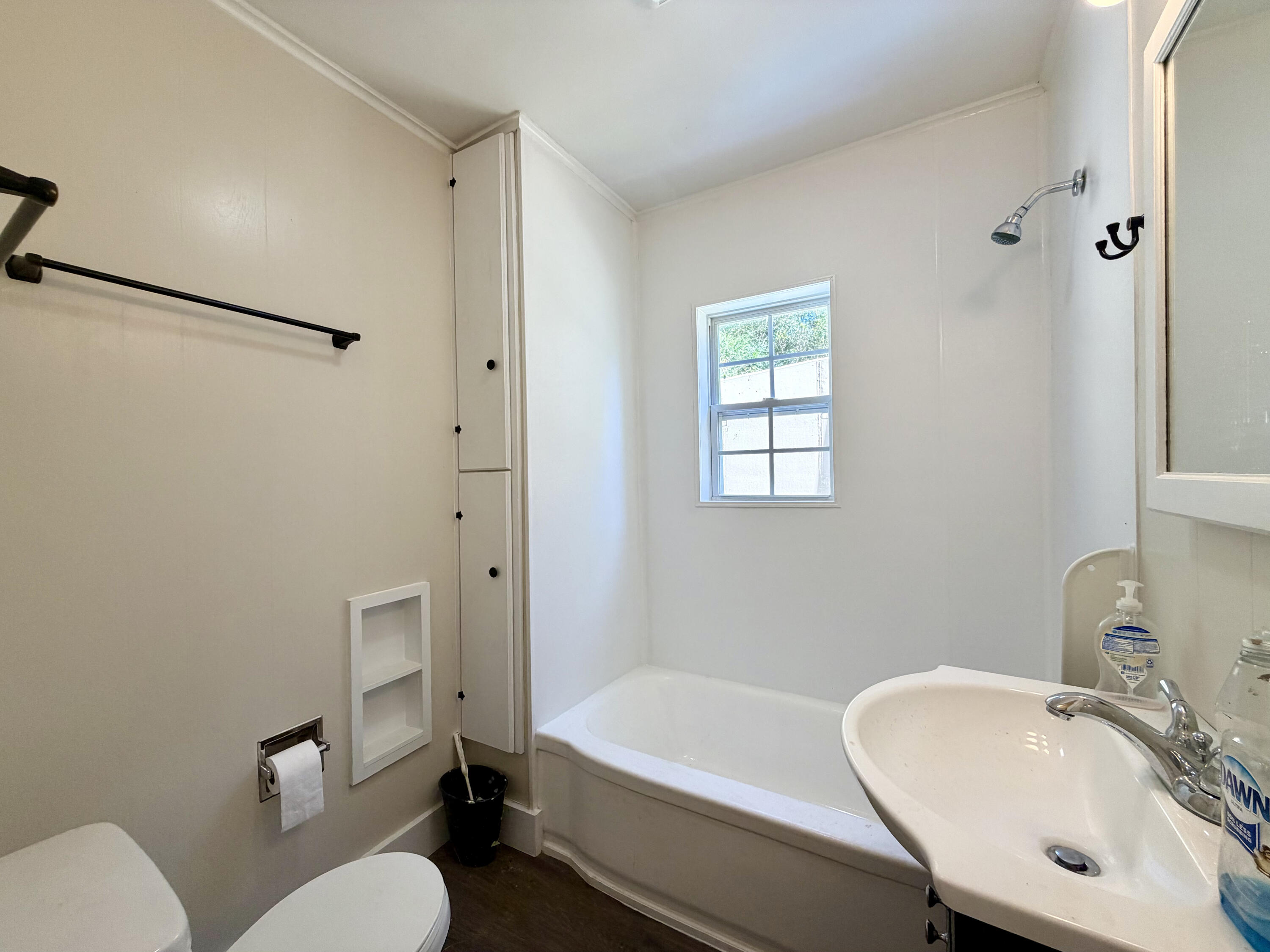 105 Oakley Street Property Photo 6