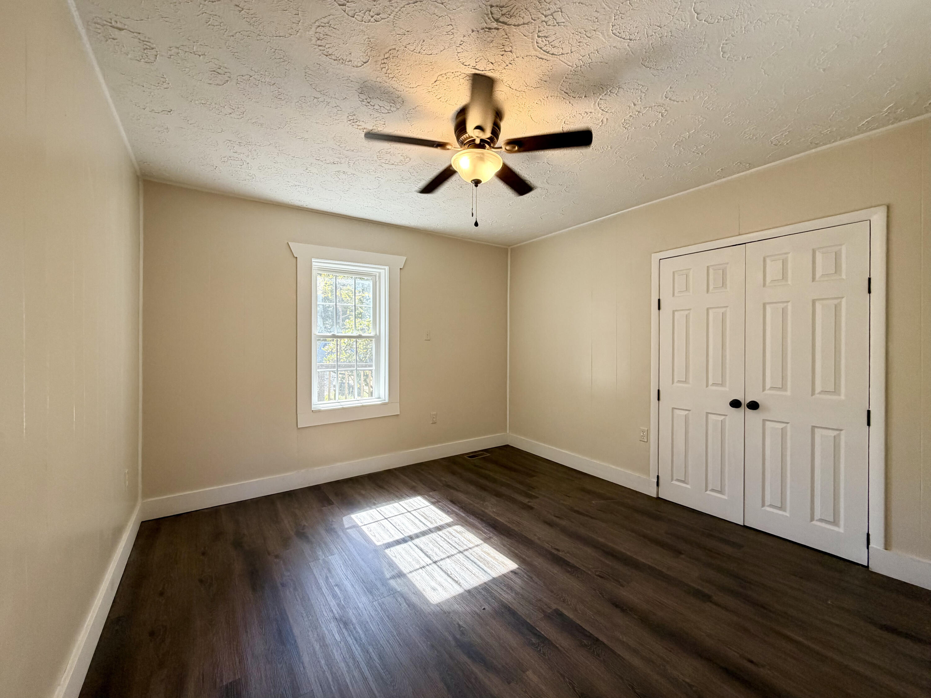 105 Oakley Street Property Photo 4