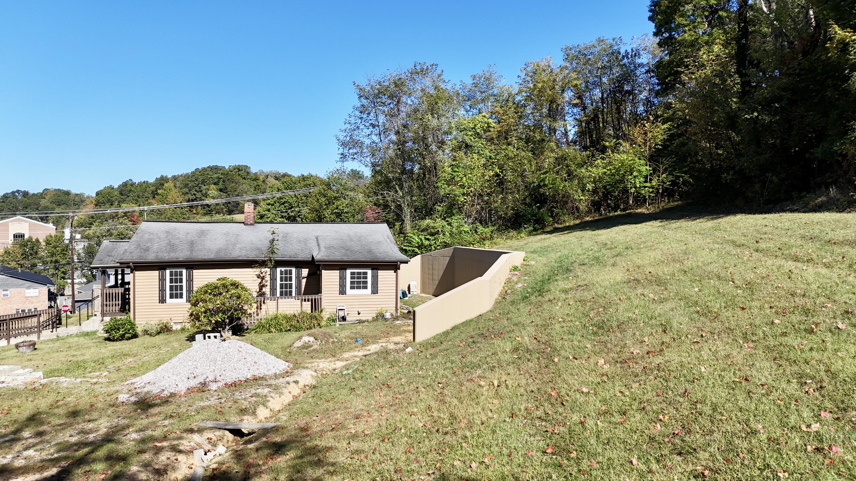 105 Oakley Street Property Photo 7