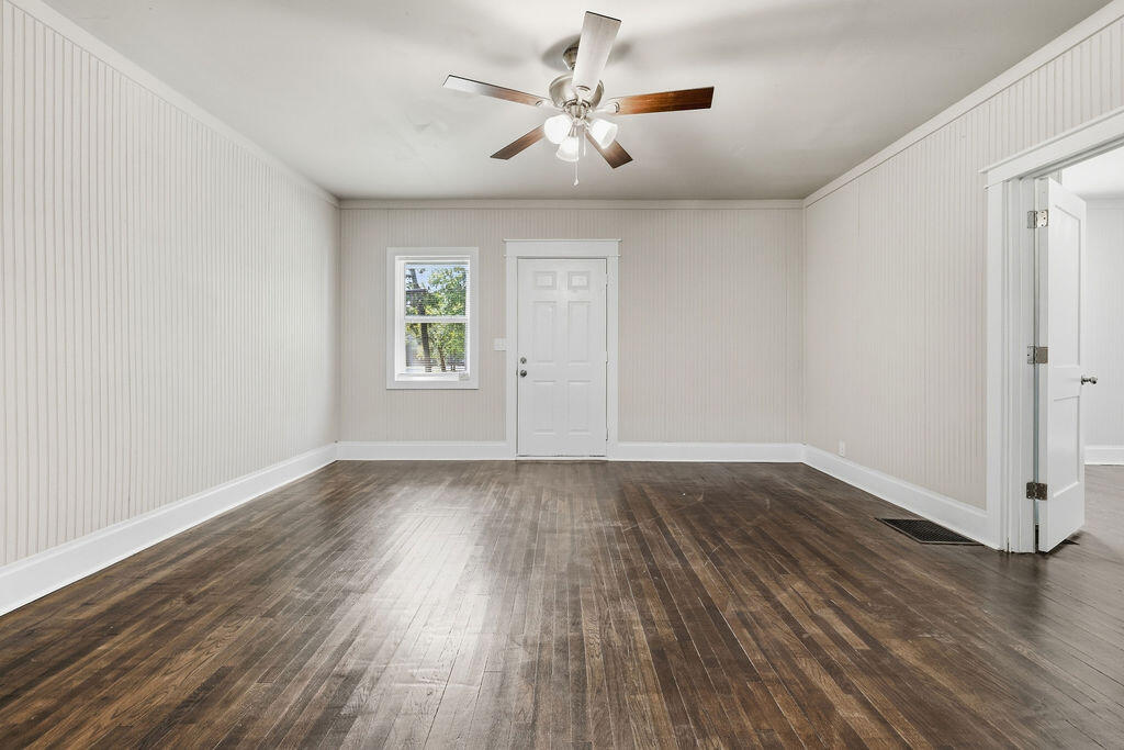 1622 Farmer Avenue Property Photo 4