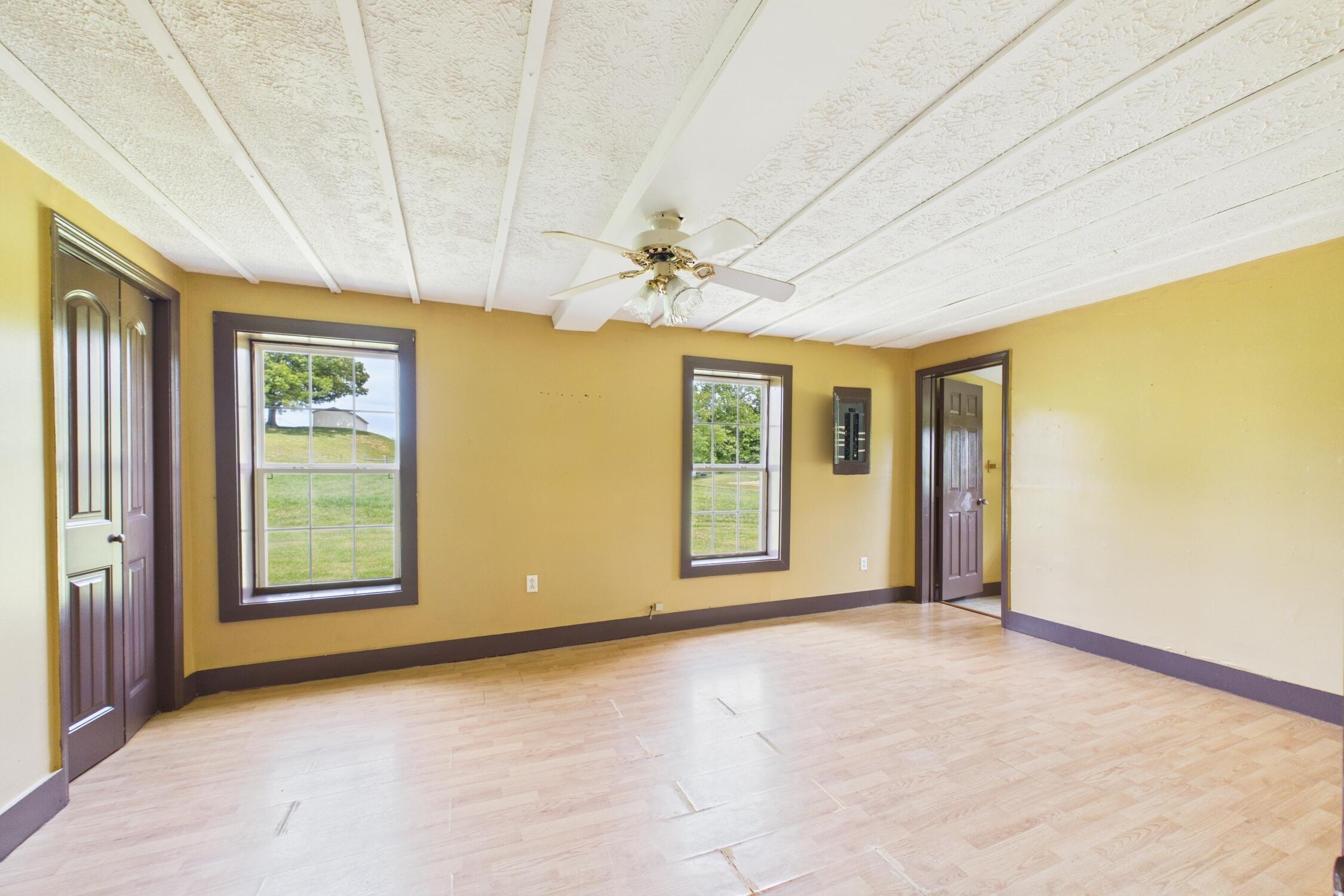 10951 And 10949 East Laurel Road Property Photo 85