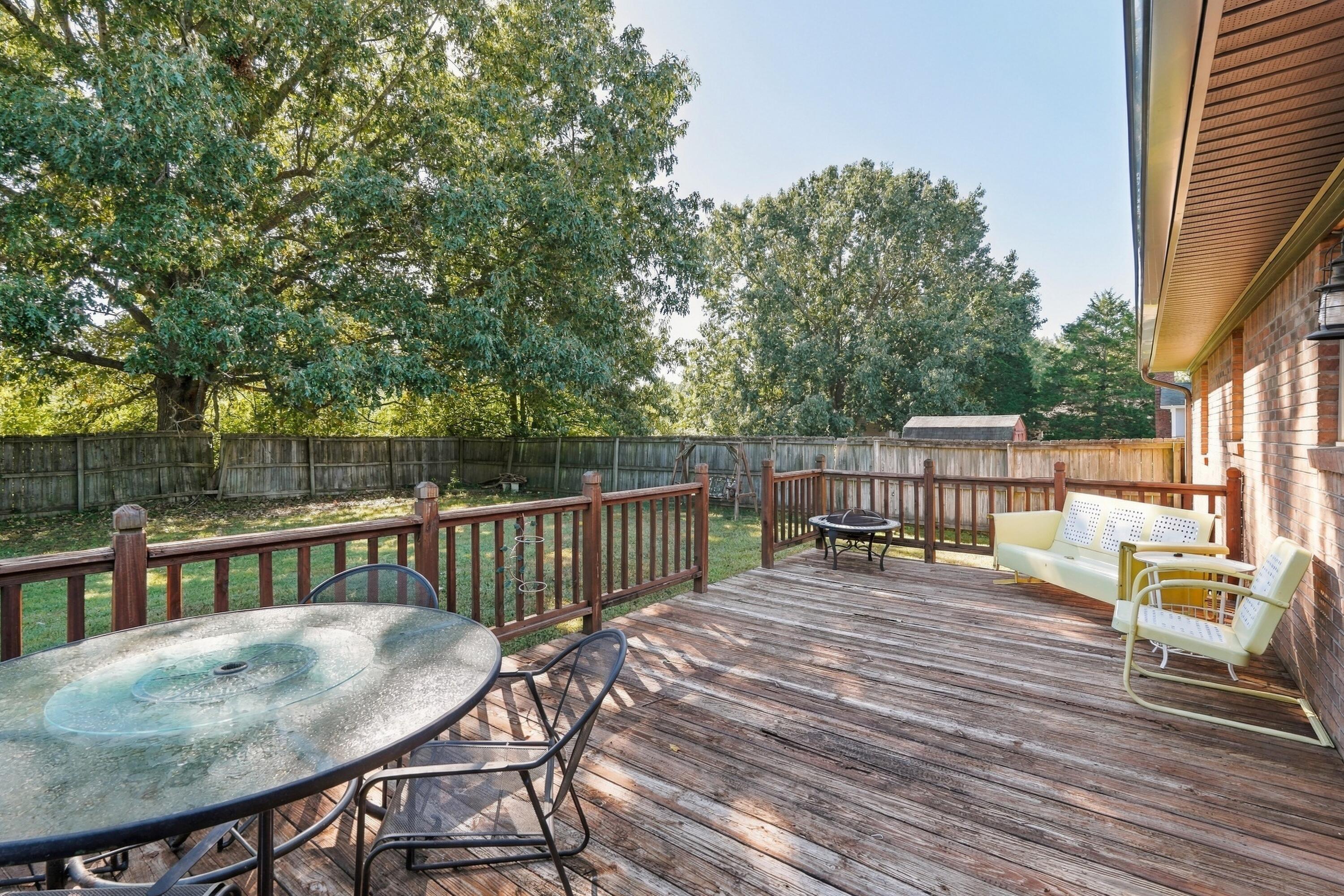 210 Chadwick Drive Property Photo 12