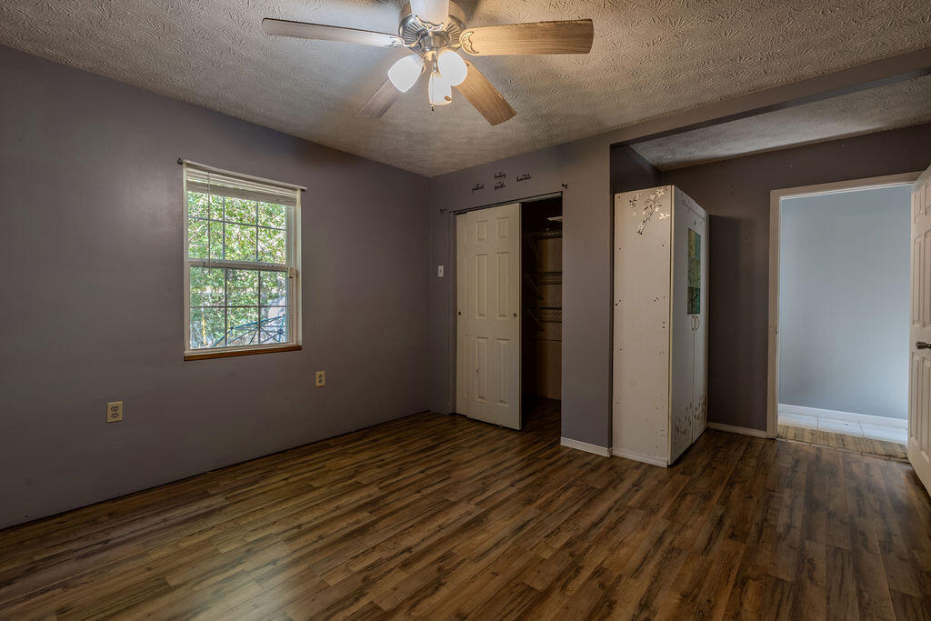 33 Aberdeen Lane Property Photo 9
