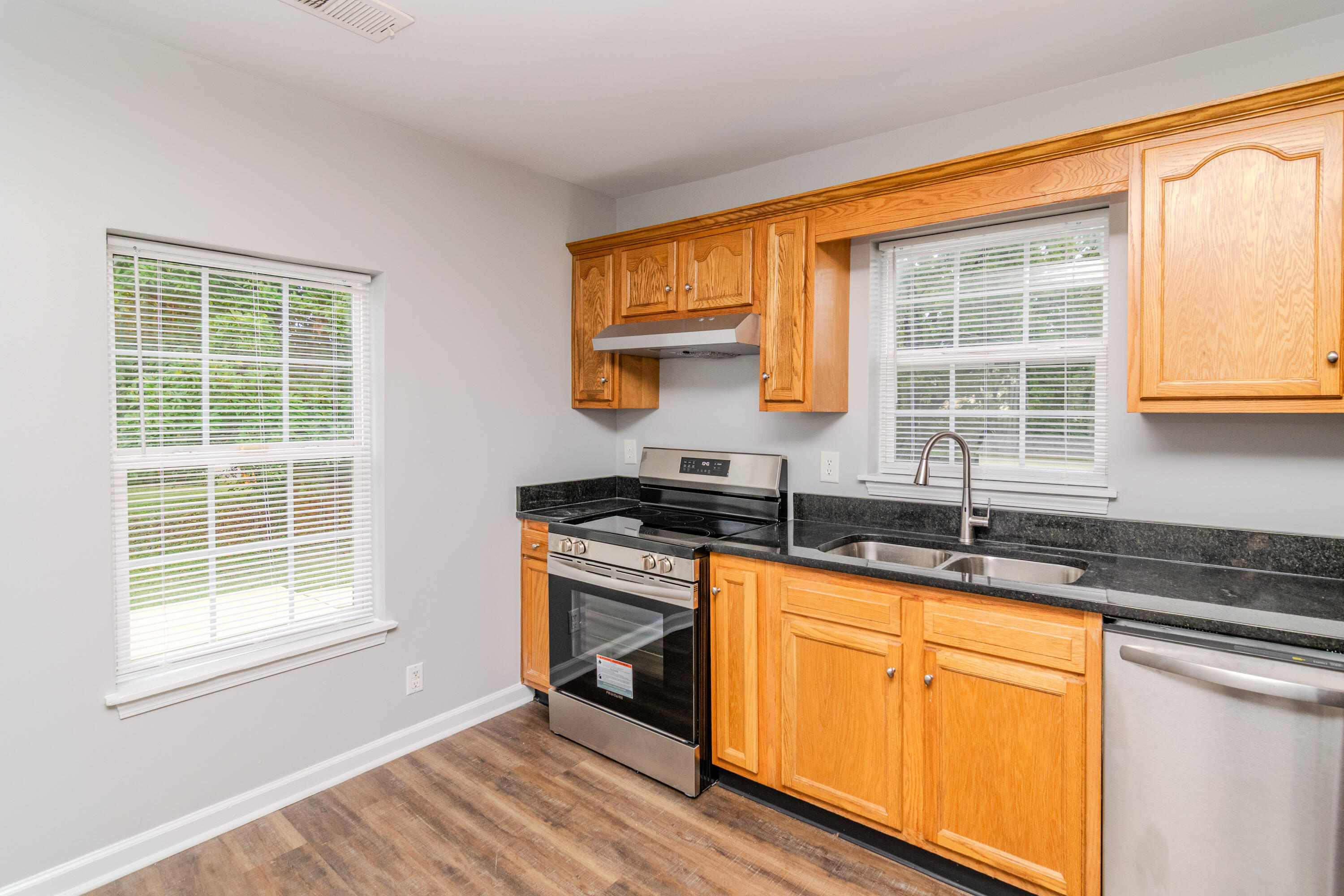 15 Maryland Avenue Property Photo 4