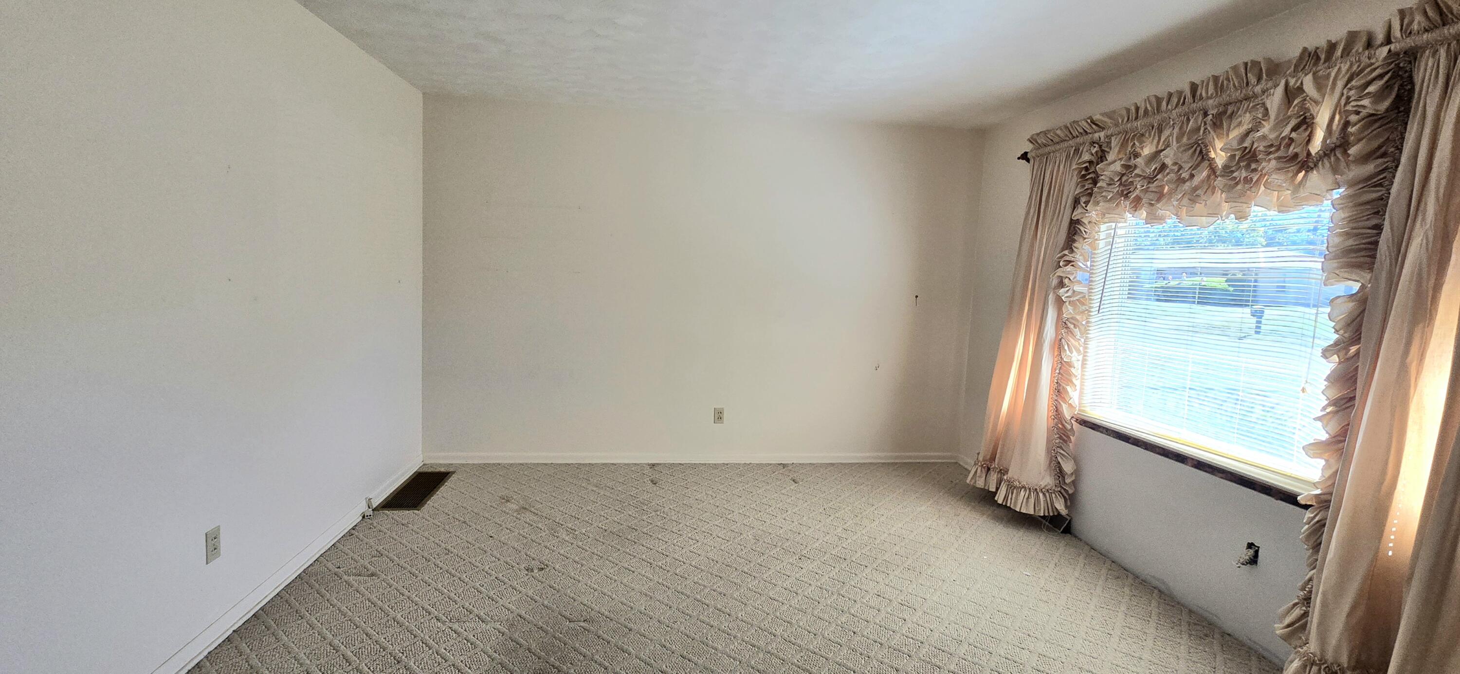 419 Nottaway Drive Property Photo 2