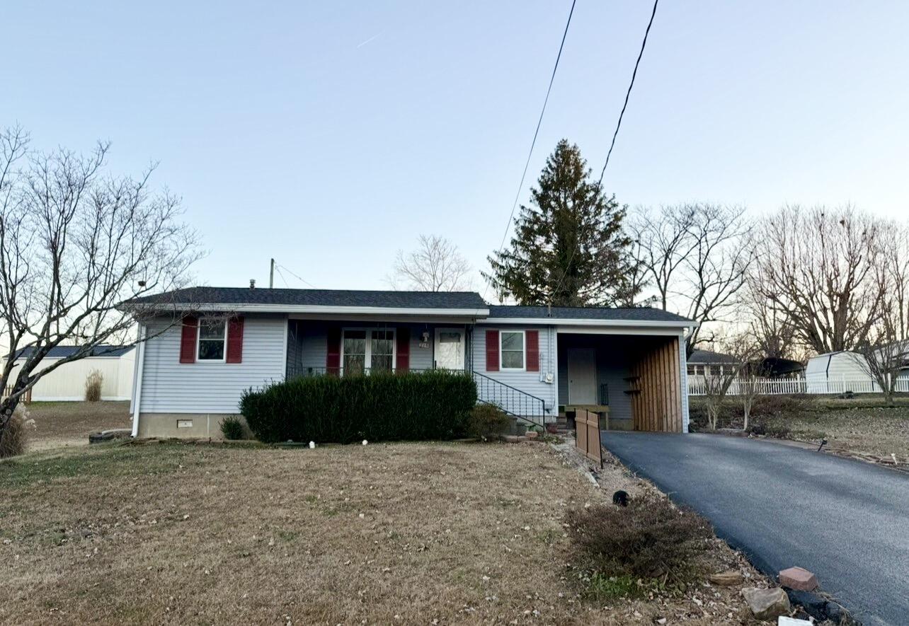 714 Crittenden Drive Property Photo 1