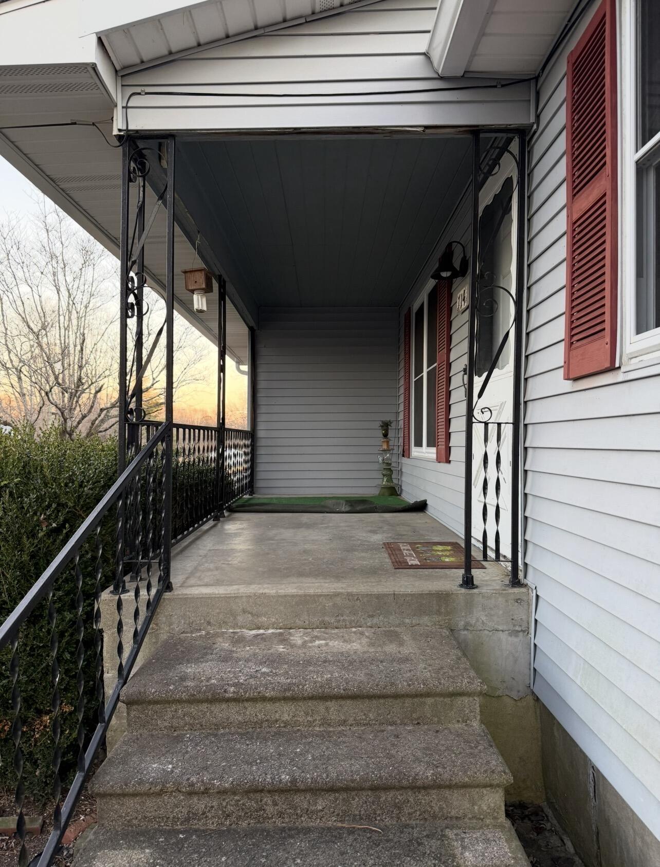 714 Crittenden Drive Property Photo 4