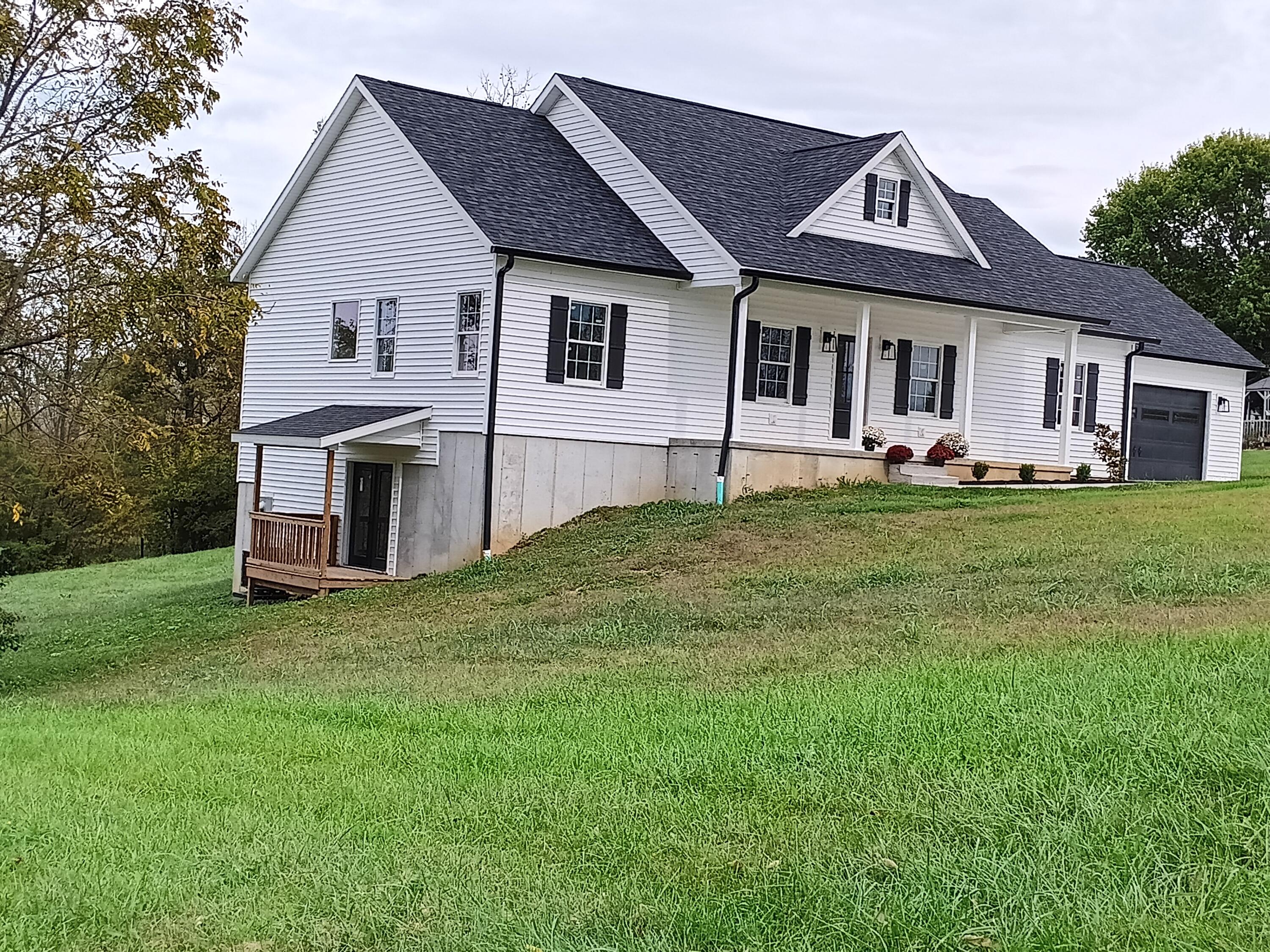 214 Brookhill Drive Property Photo 5