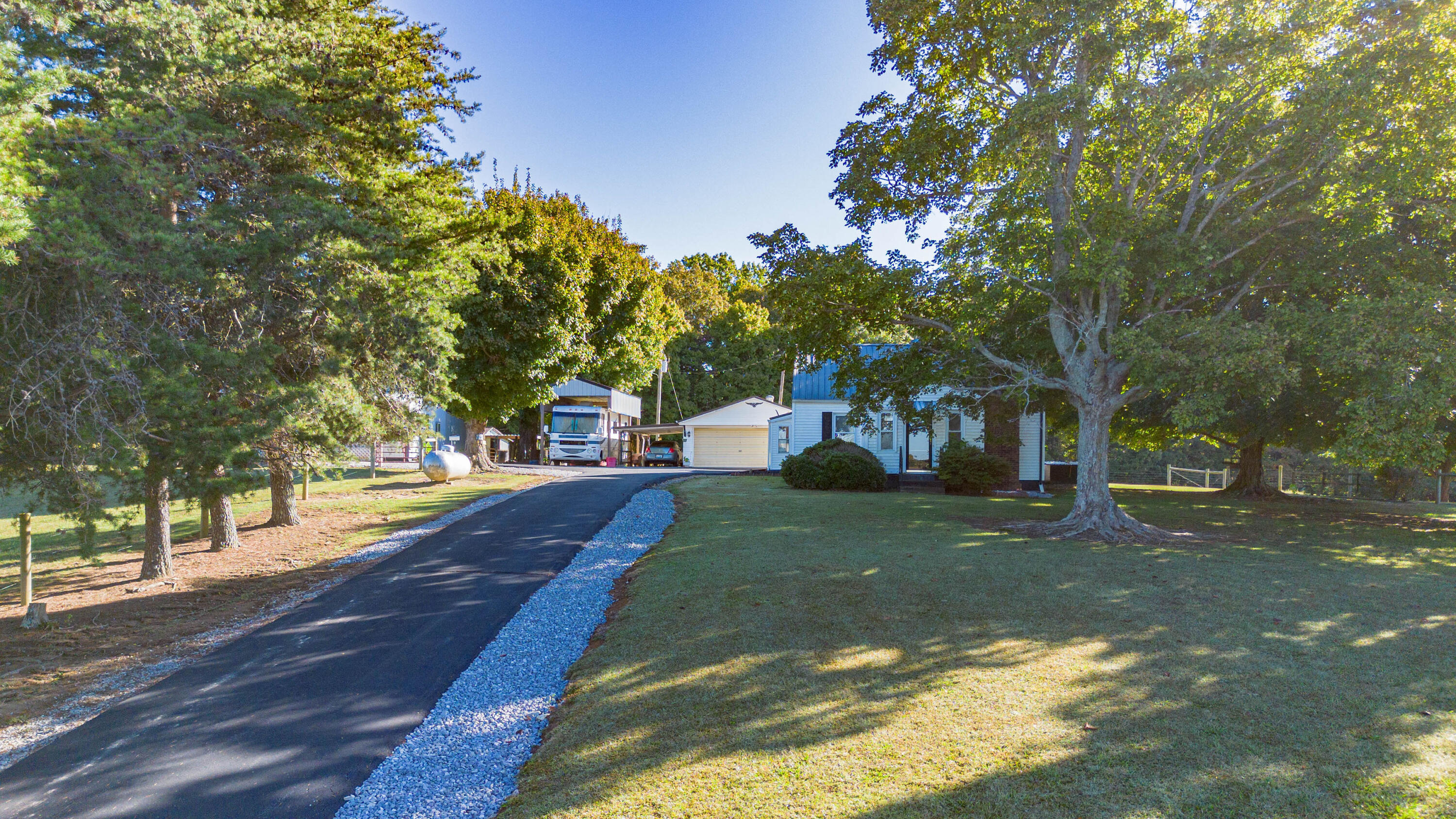 186 Ky-297 Property Photo 1