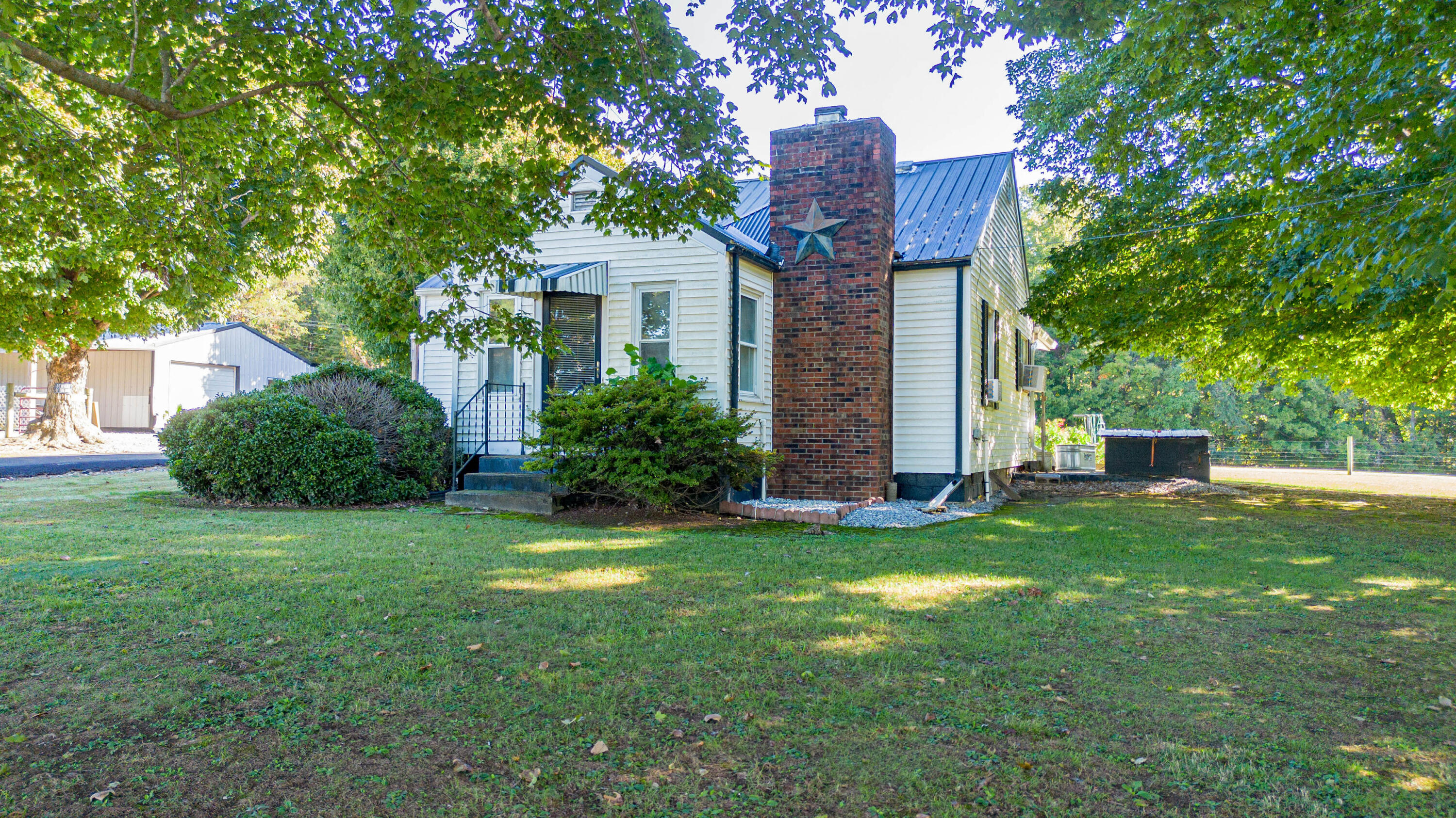 186 Ky-297 Property Photo 2