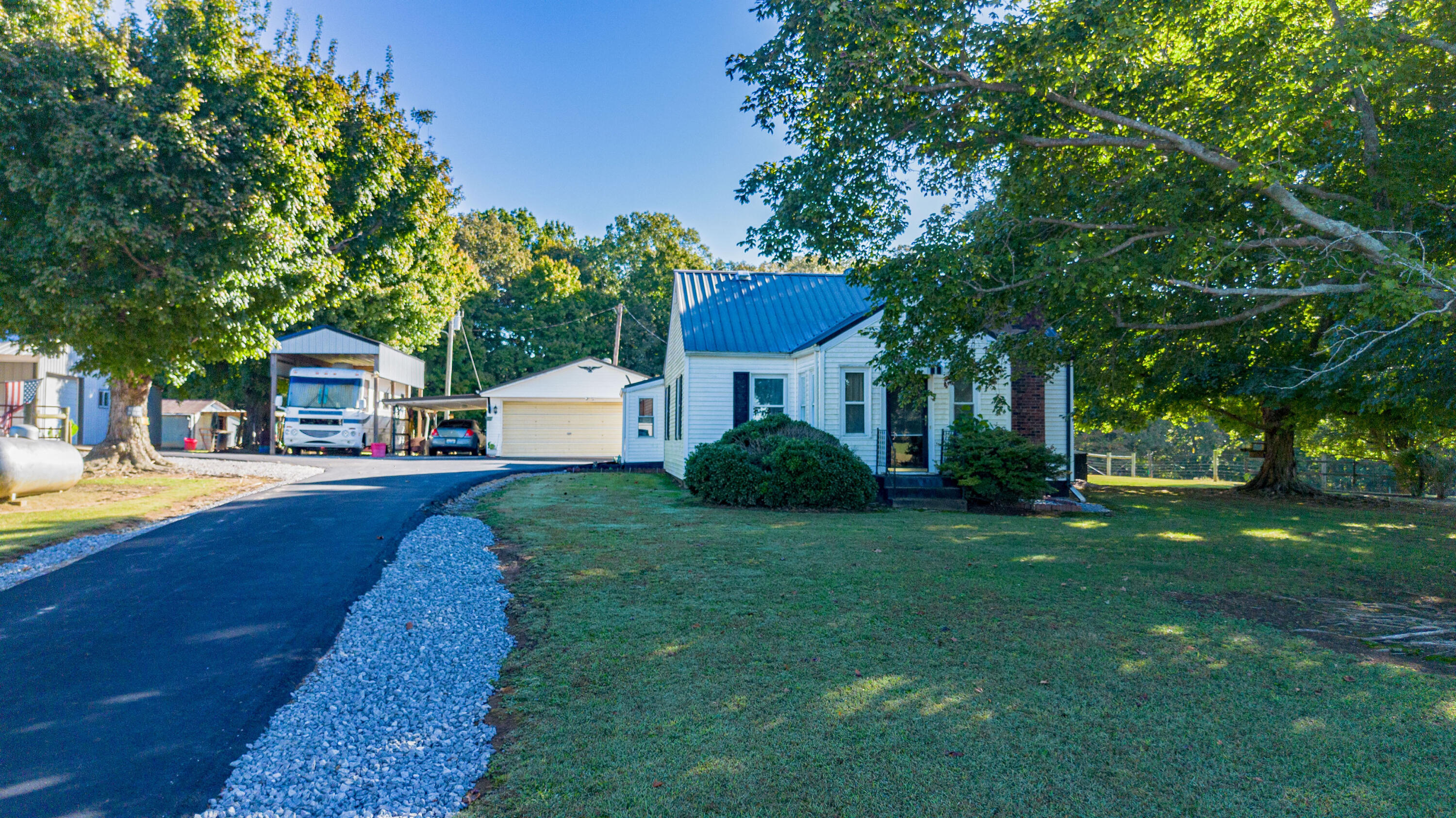 186 Ky-297 Property Photo 3