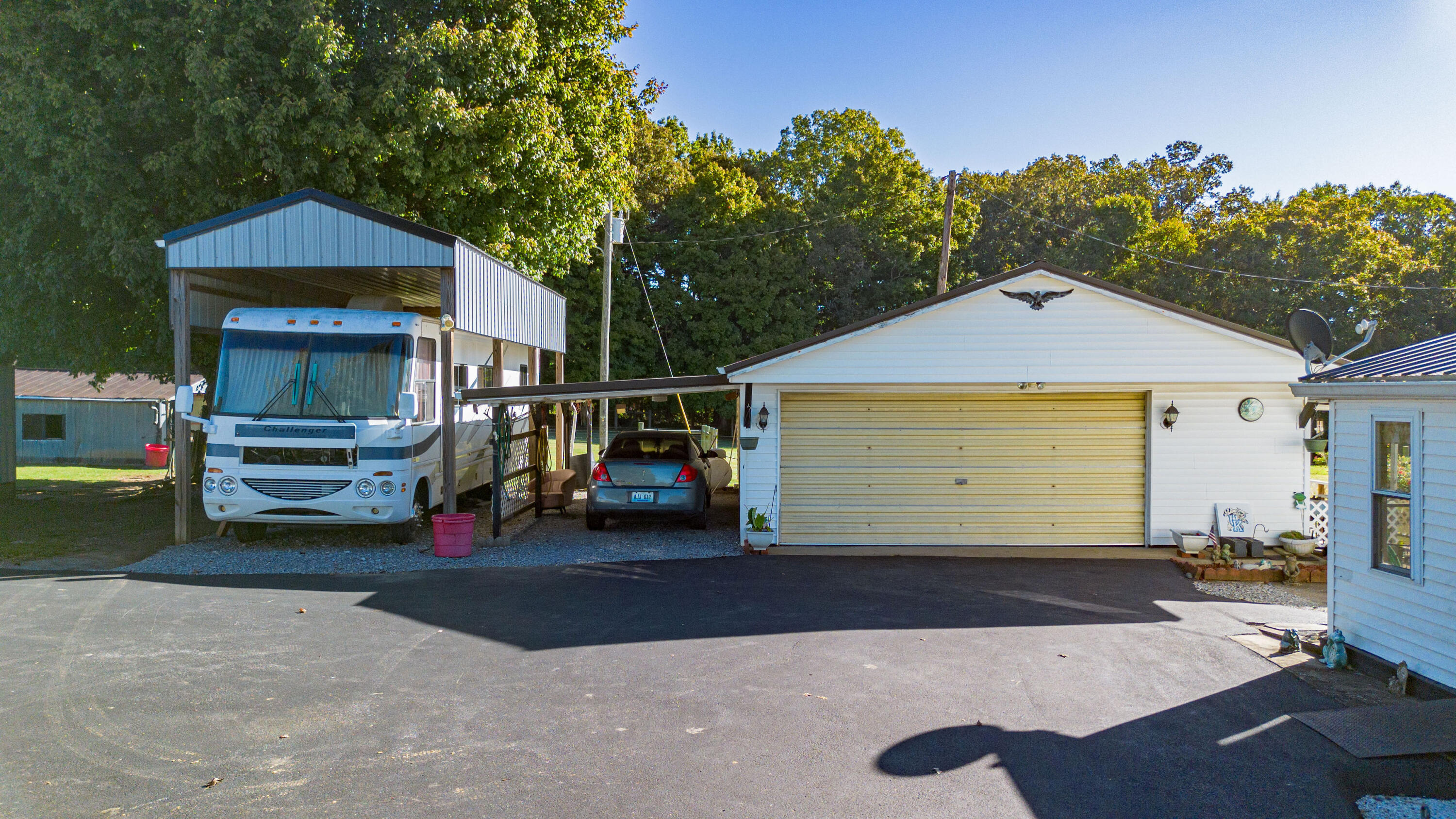 186 Ky-297 Property Photo 5