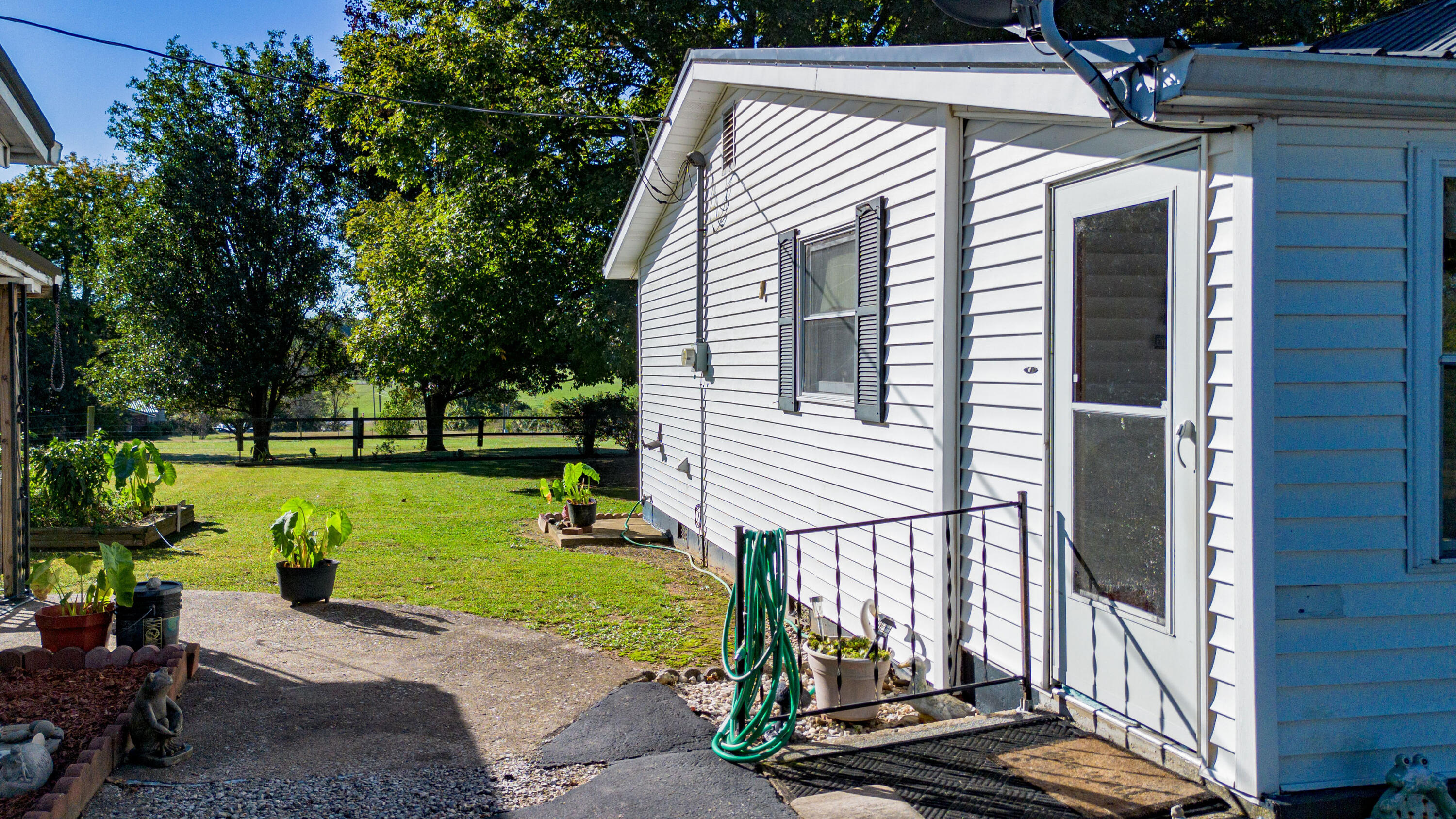 186 Ky-297 Property Photo 8