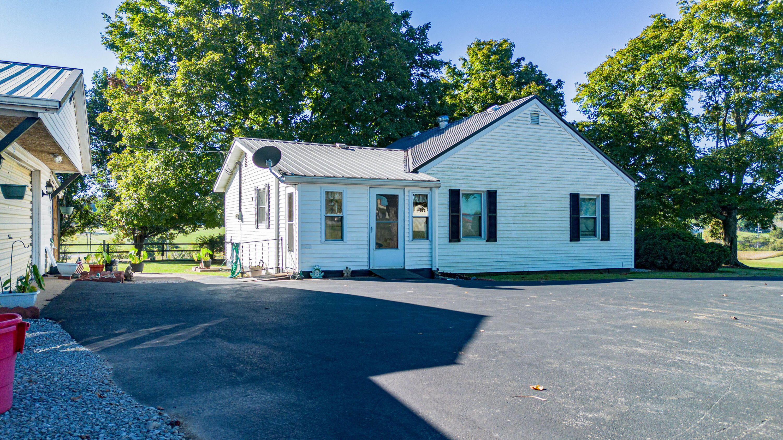 186 Ky-297 Property Photo 10