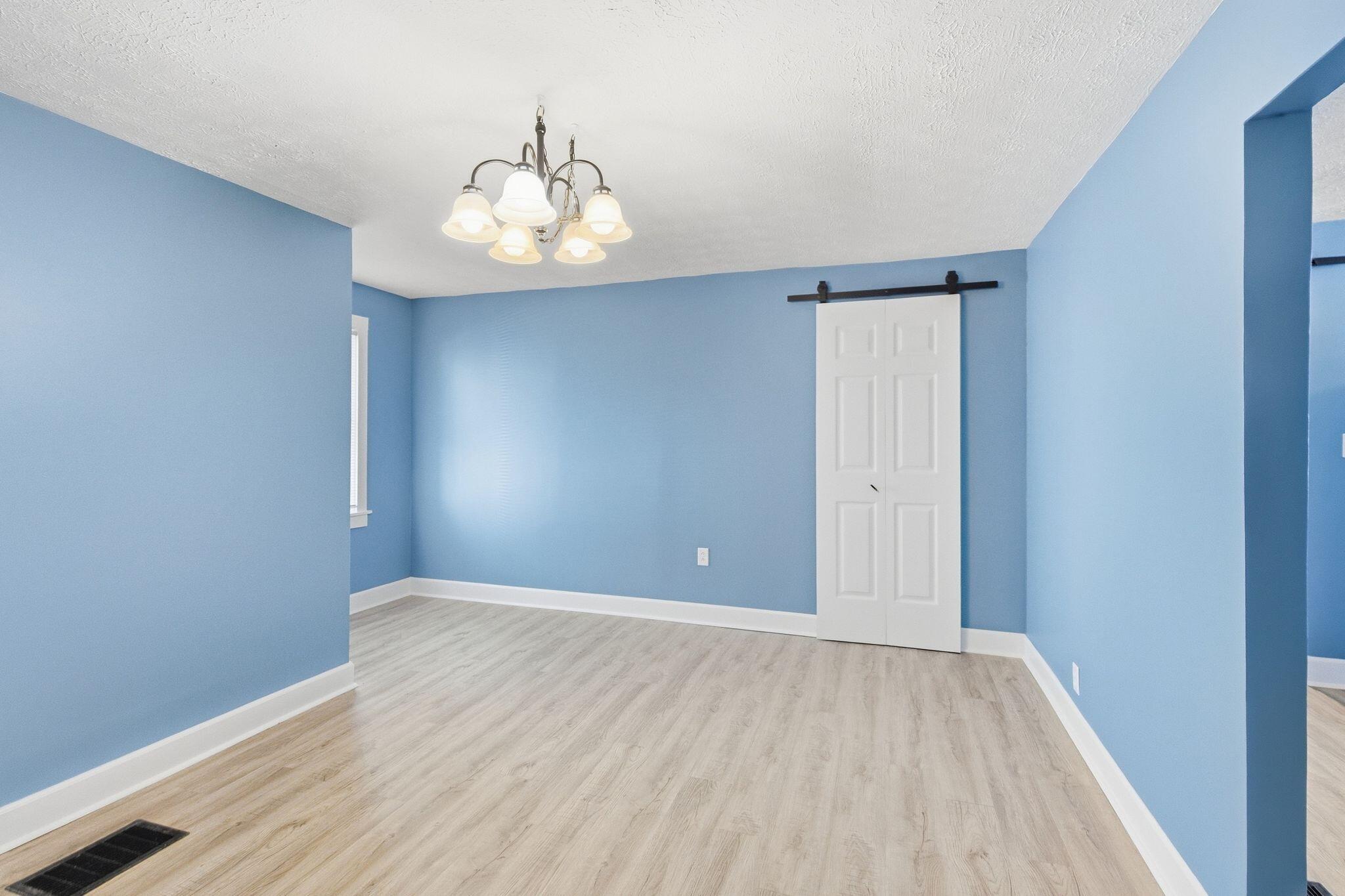 312a E Court Street Property Photo 9