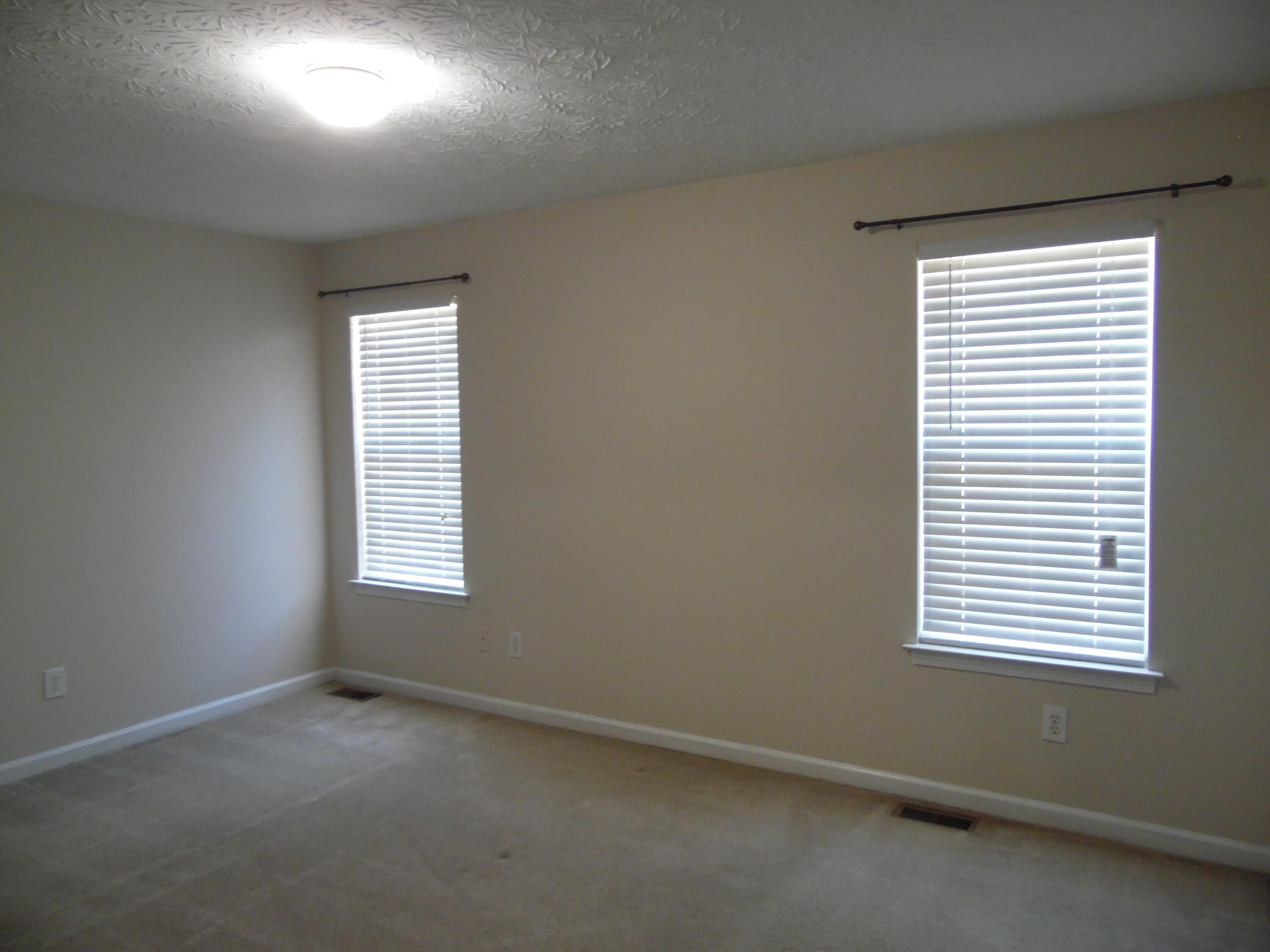 3048 Mapleleaf Park Property Photo 5