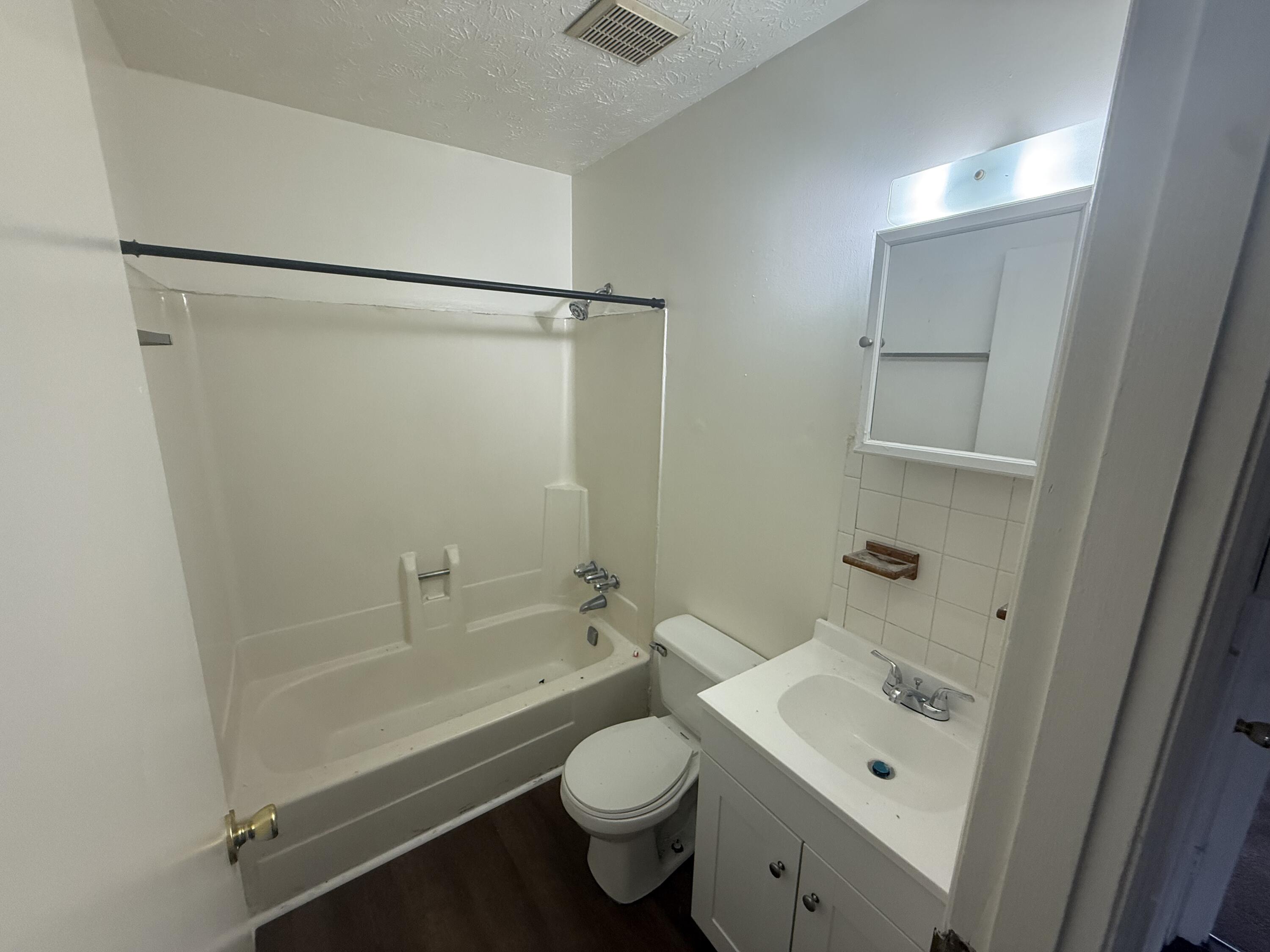 1207 Trent Boulevard B Property Photo 7