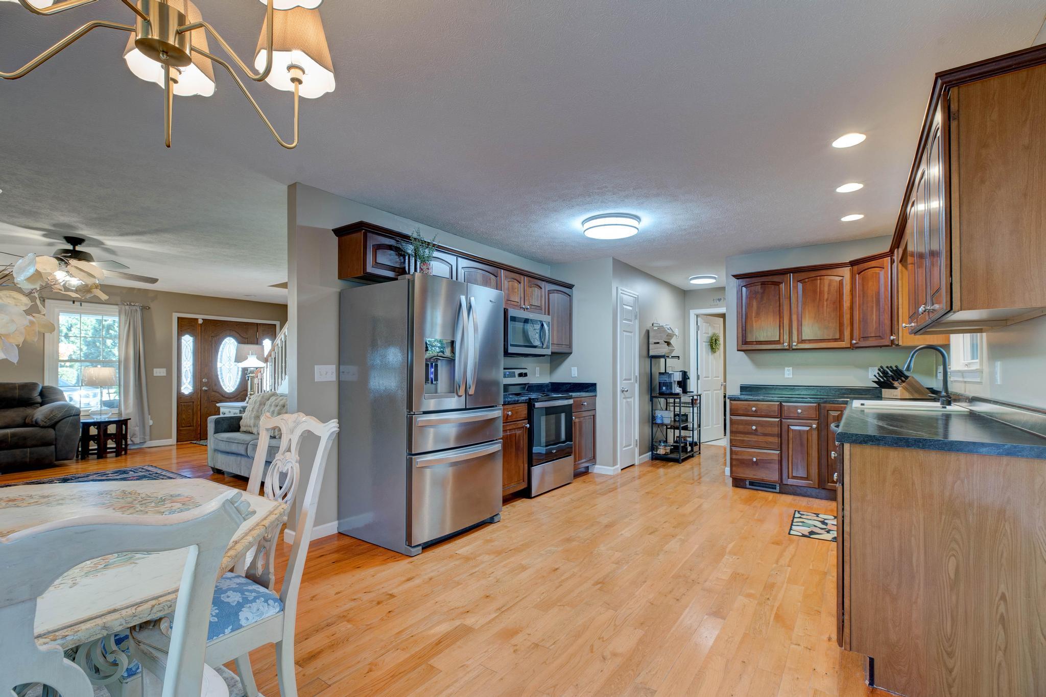 339 W Sunset Ridge Drive Property Photo 8