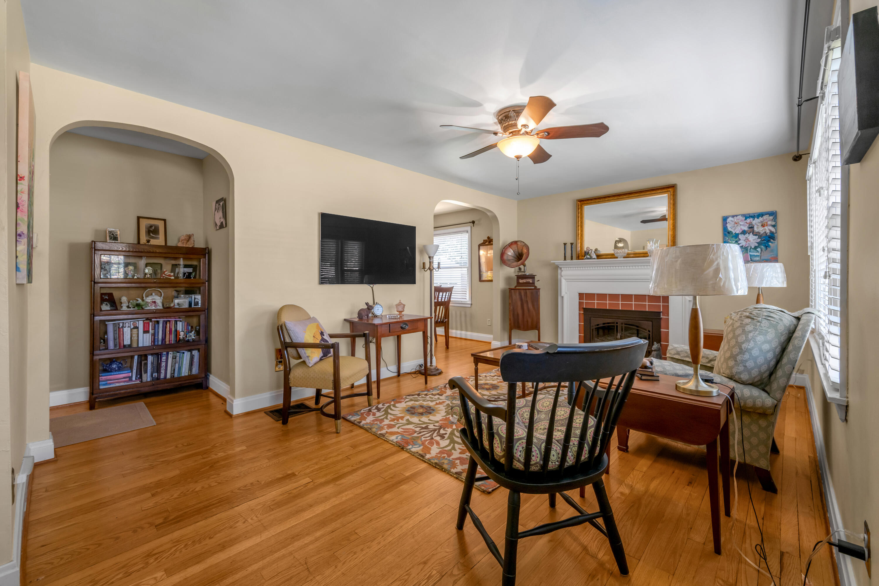 568 Mitchell Avenue Property Photo 6