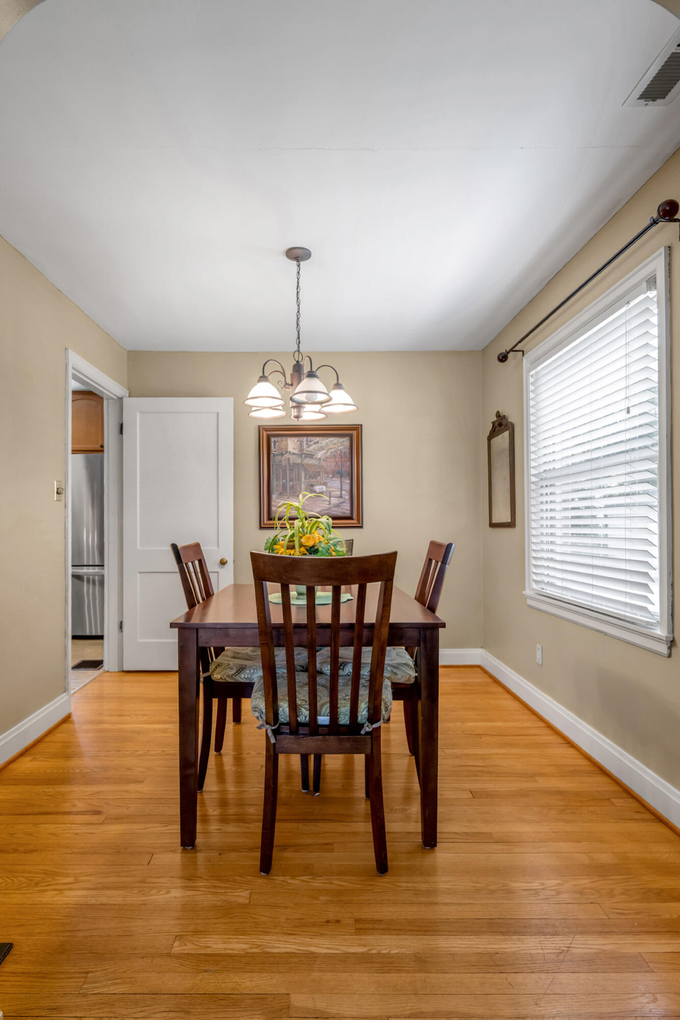568 Mitchell Avenue Property Photo 13