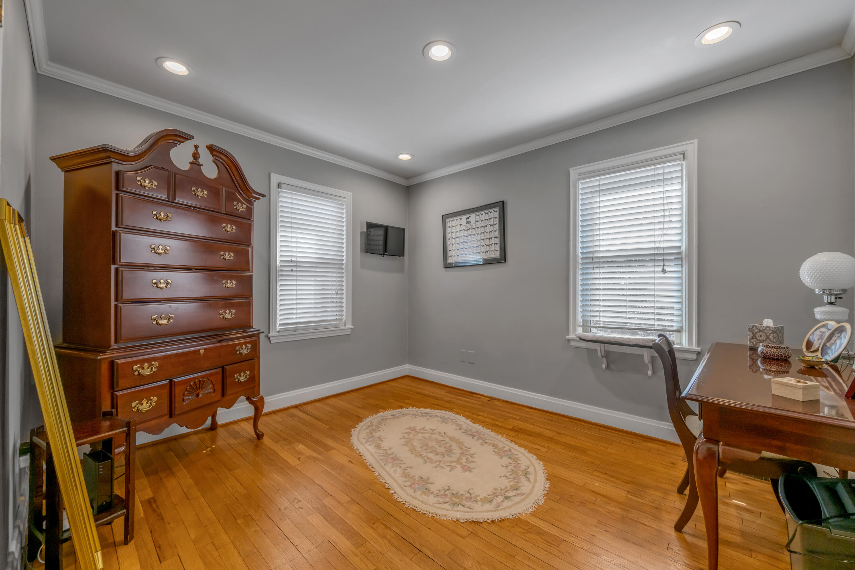 568 Mitchell Avenue Property Photo 25