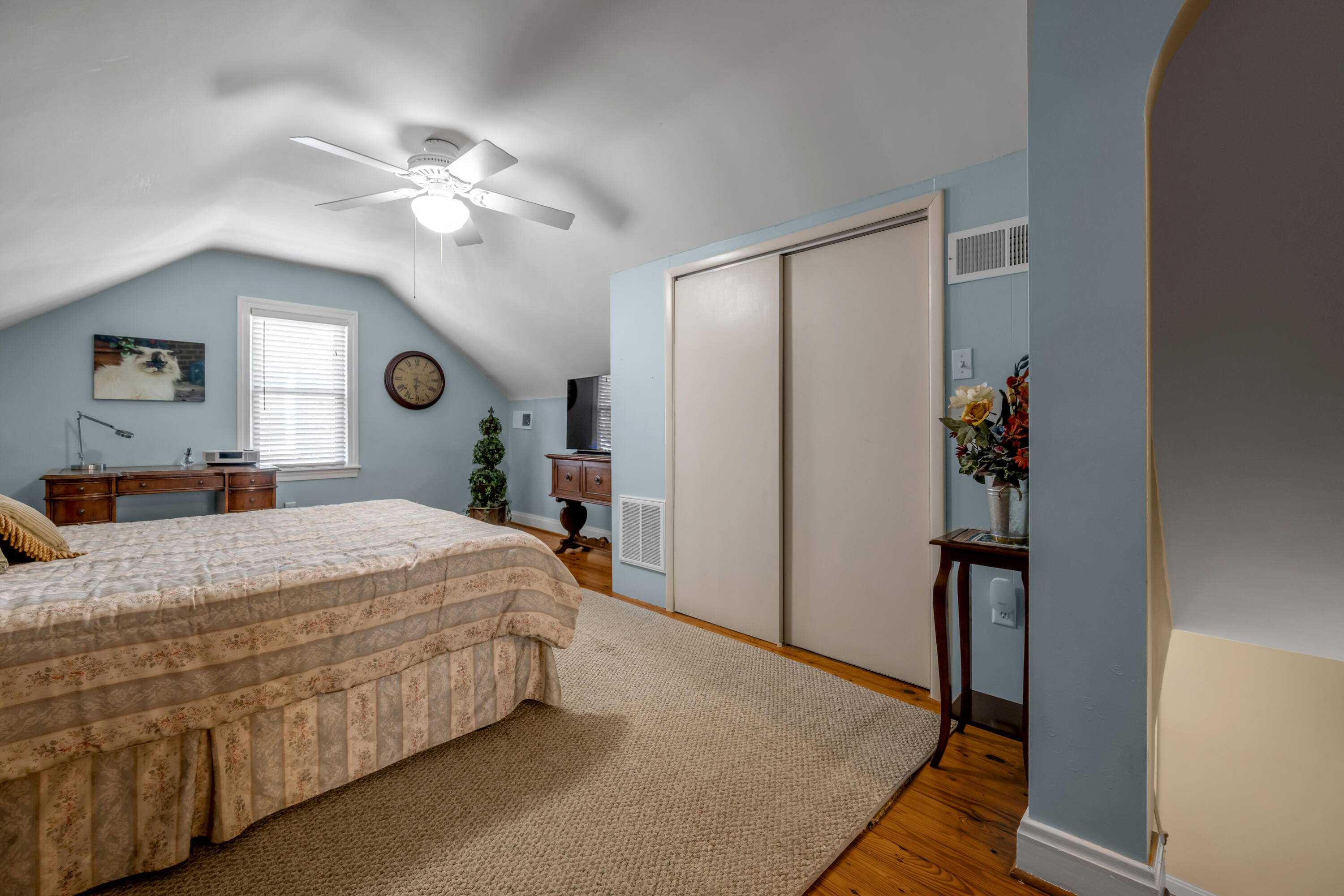 568 Mitchell Avenue Property Photo 28