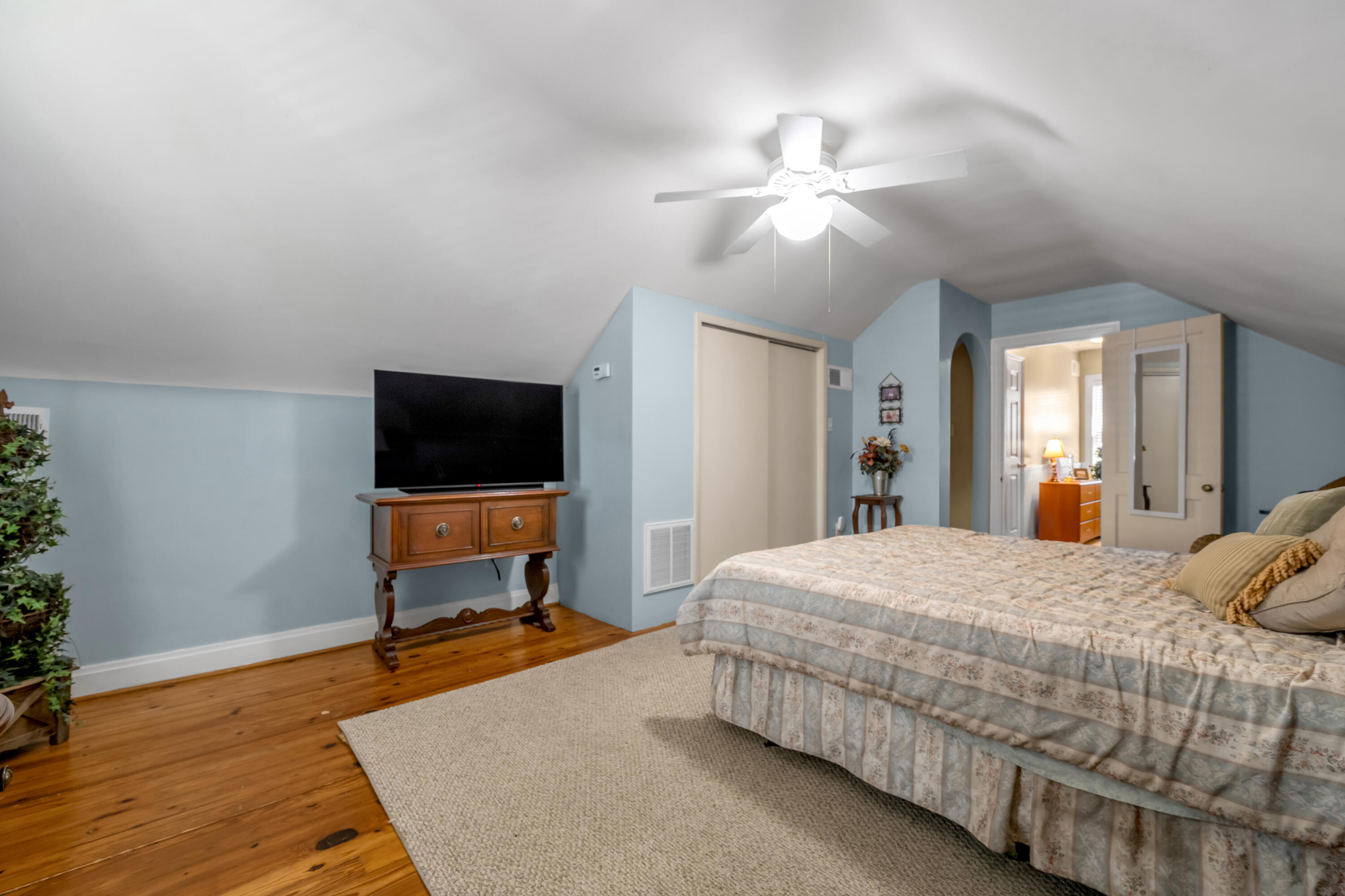 568 Mitchell Avenue Property Photo 31