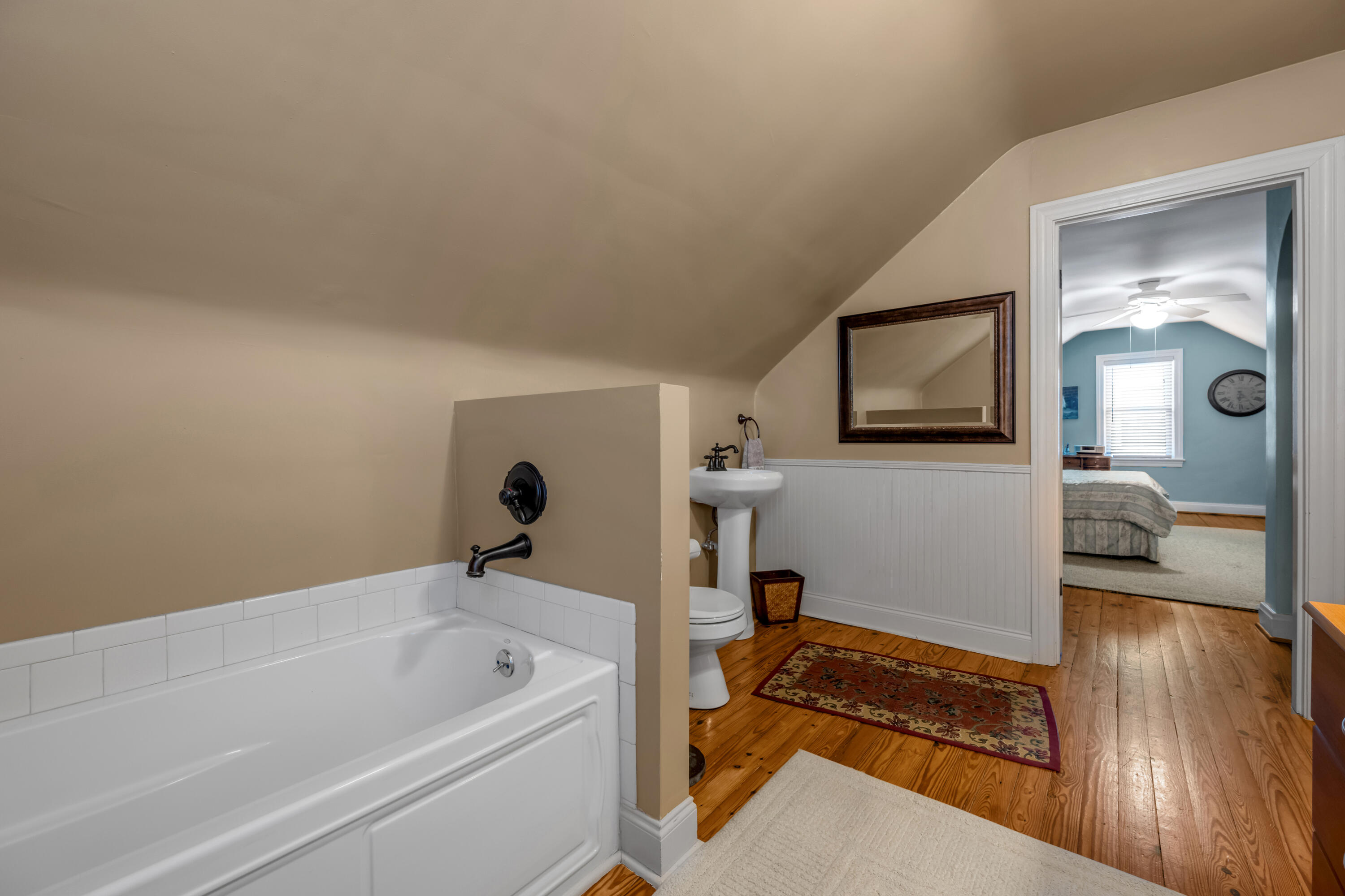 568 Mitchell Avenue Property Photo 33